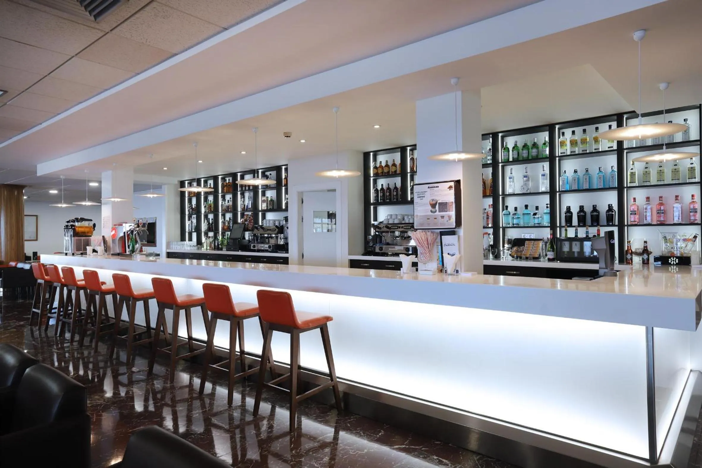 Lounge or bar in Hotel Poseidon Playa