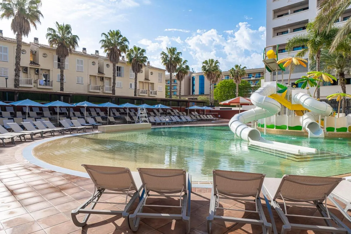 Swimming pool in Estival Park Marena