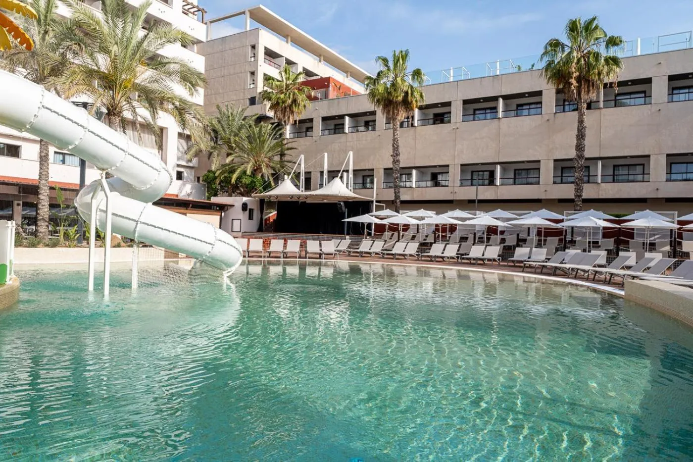 Swimming pool in Estival Park Marena