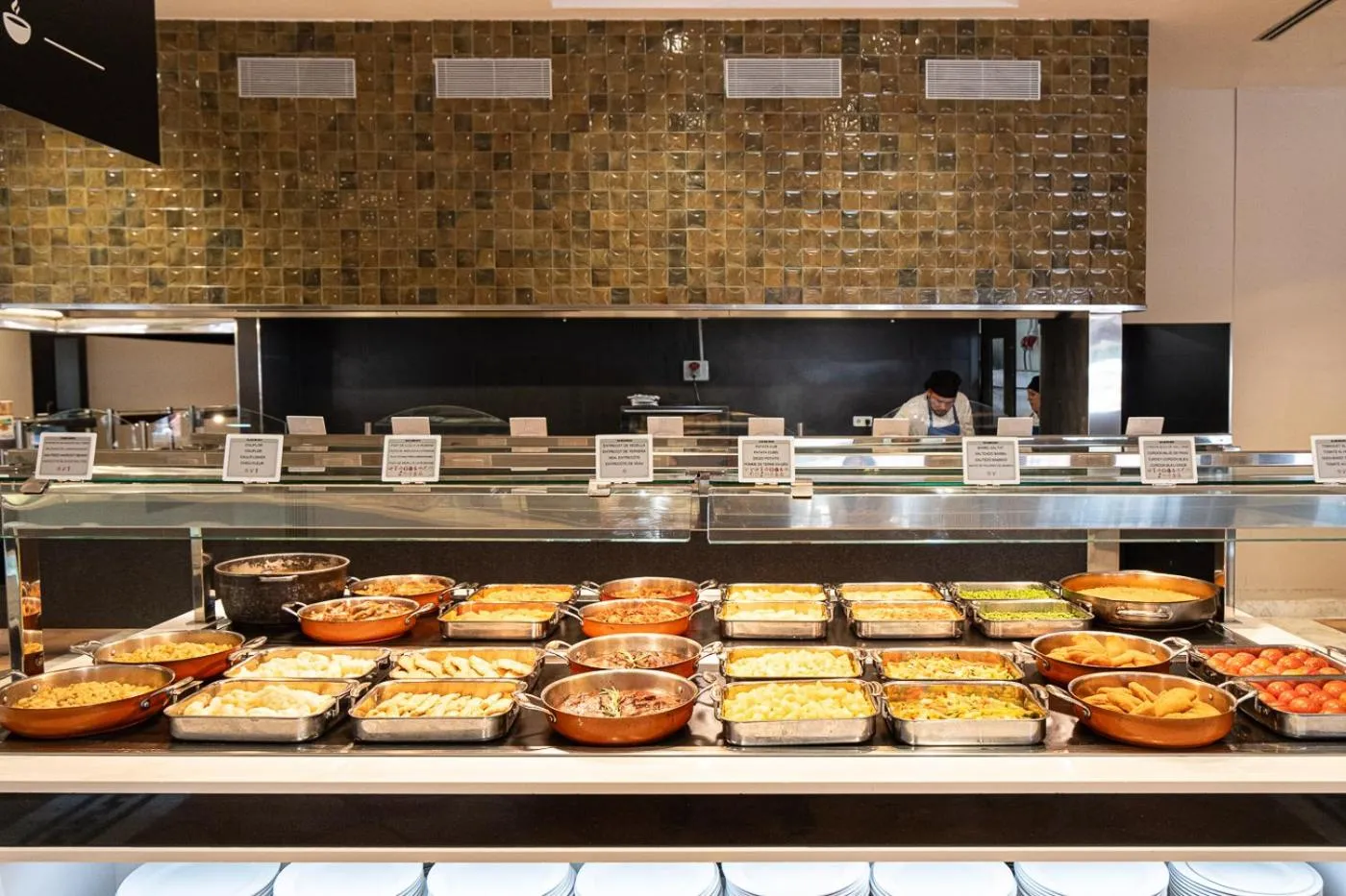 Restaurant/places to eat in Estival Park Marena