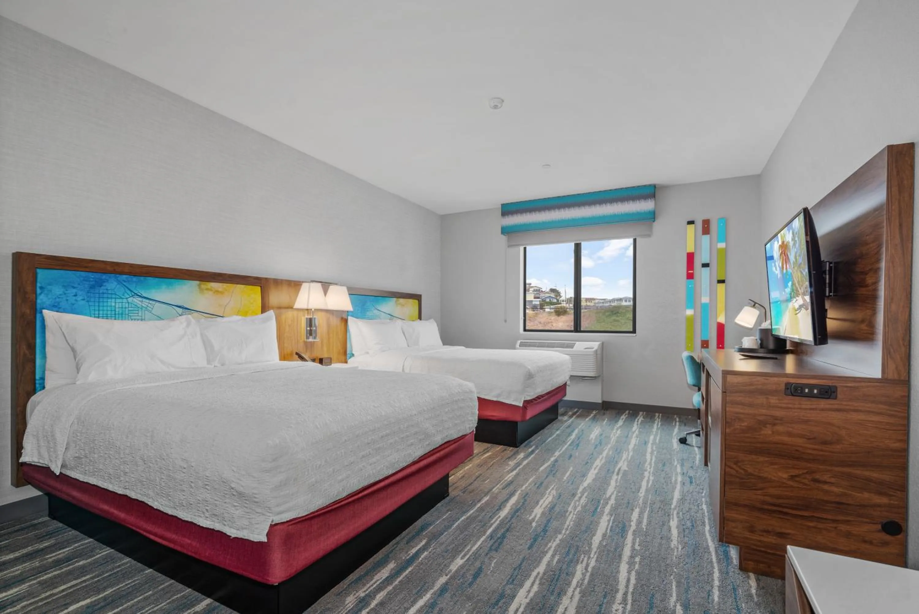 Bedroom, Bed in Hampton Inn Morro Bay