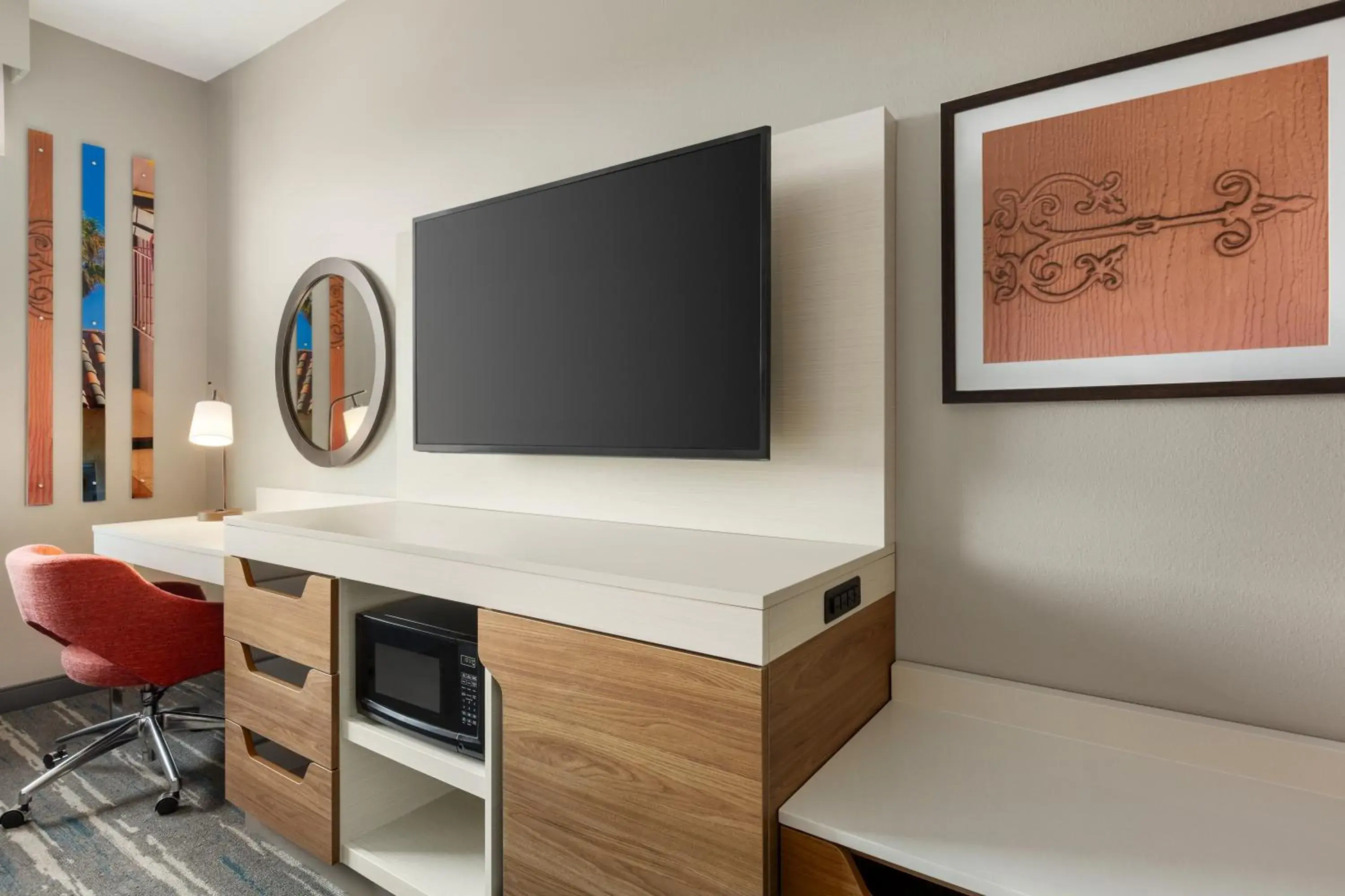 Queen Studio with Roll-In Shower - single occupancy - Disability Access in Hampton Inn & Suites San Mateo-San Francisco Airport Queen Studio with Roll-In Shower - single occupancy - Disability Access in Hampton Inn & Suites San Mateo-San Francisco Airport
