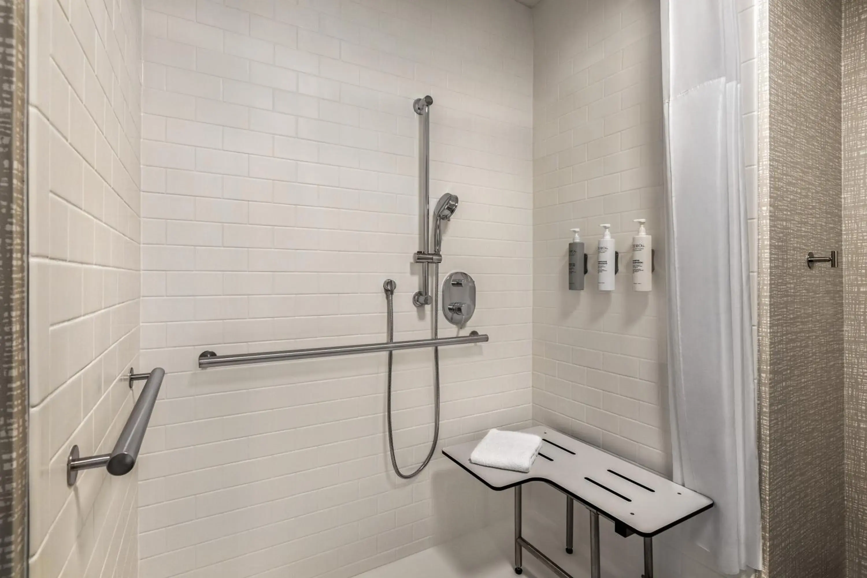 King Studio with Roll-In Shower - single occupancy - Disability Access in Hampton Inn & Suites San Mateo-San Francisco Airport King Studio with Roll-In Shower - single occupancy - Disability Access in Hampton Inn & Suites San Mateo-San Francisco Airport