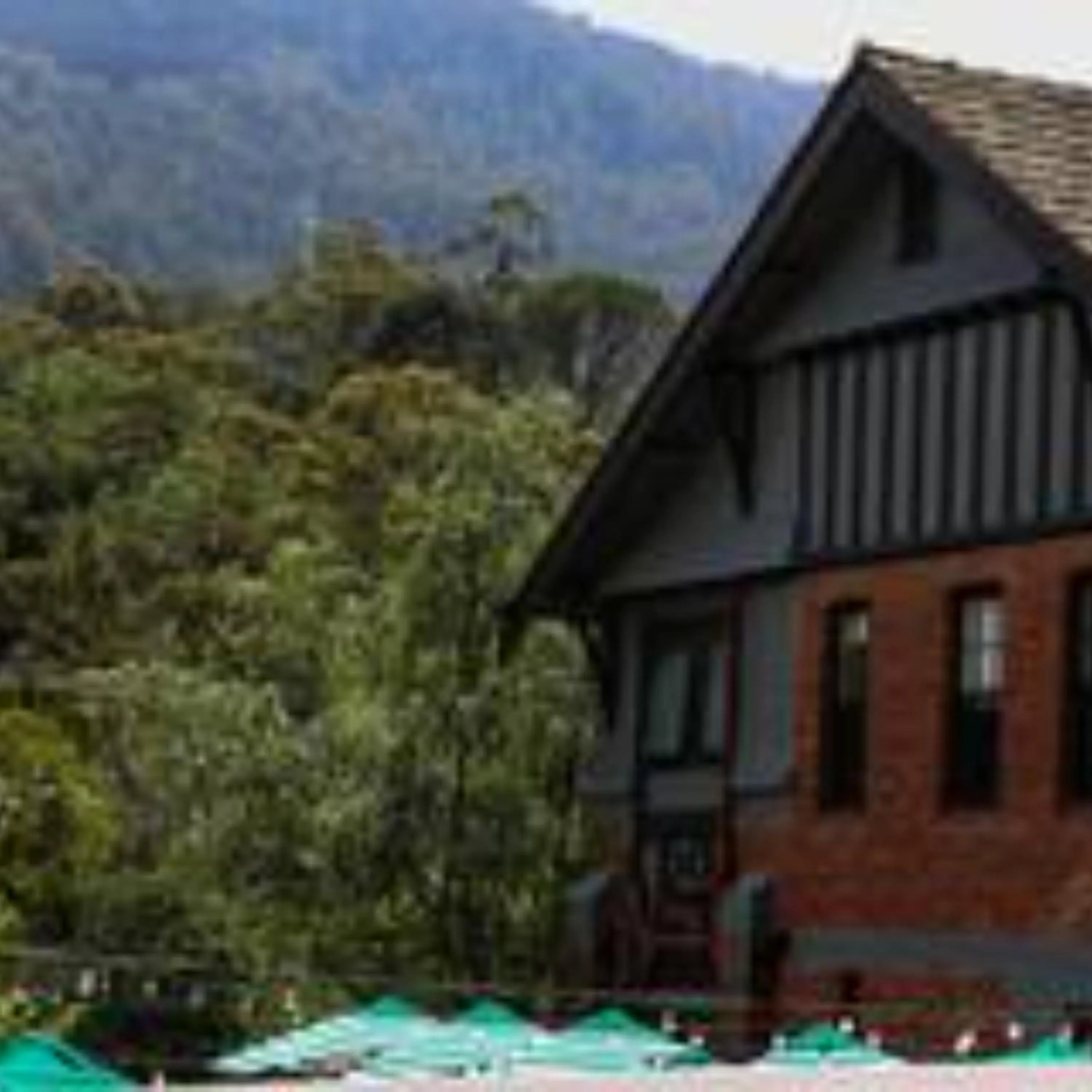 Alpine Hotel, Eat Drink Sleep