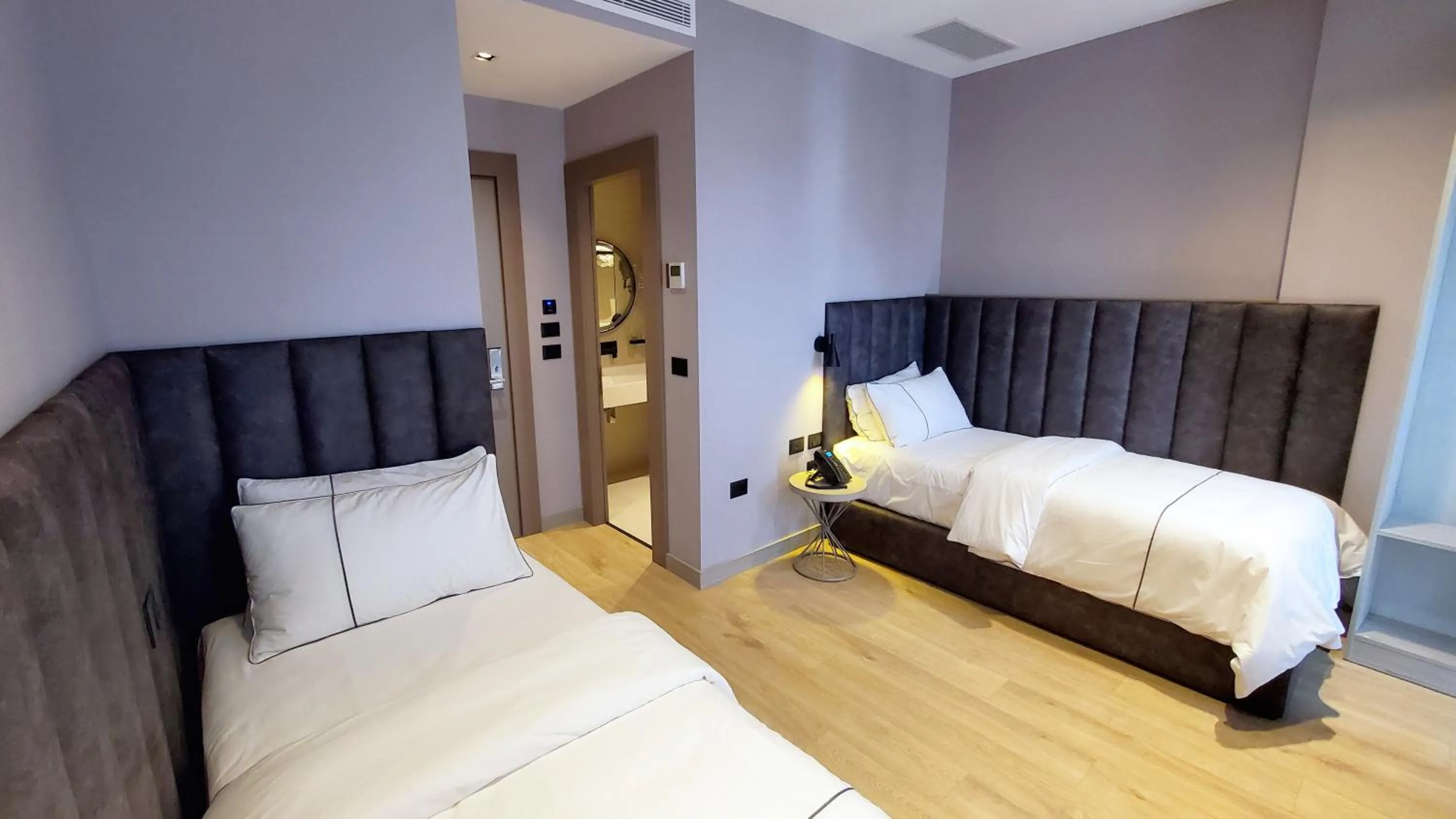 Bedroom, Bed in StarLight Hotel