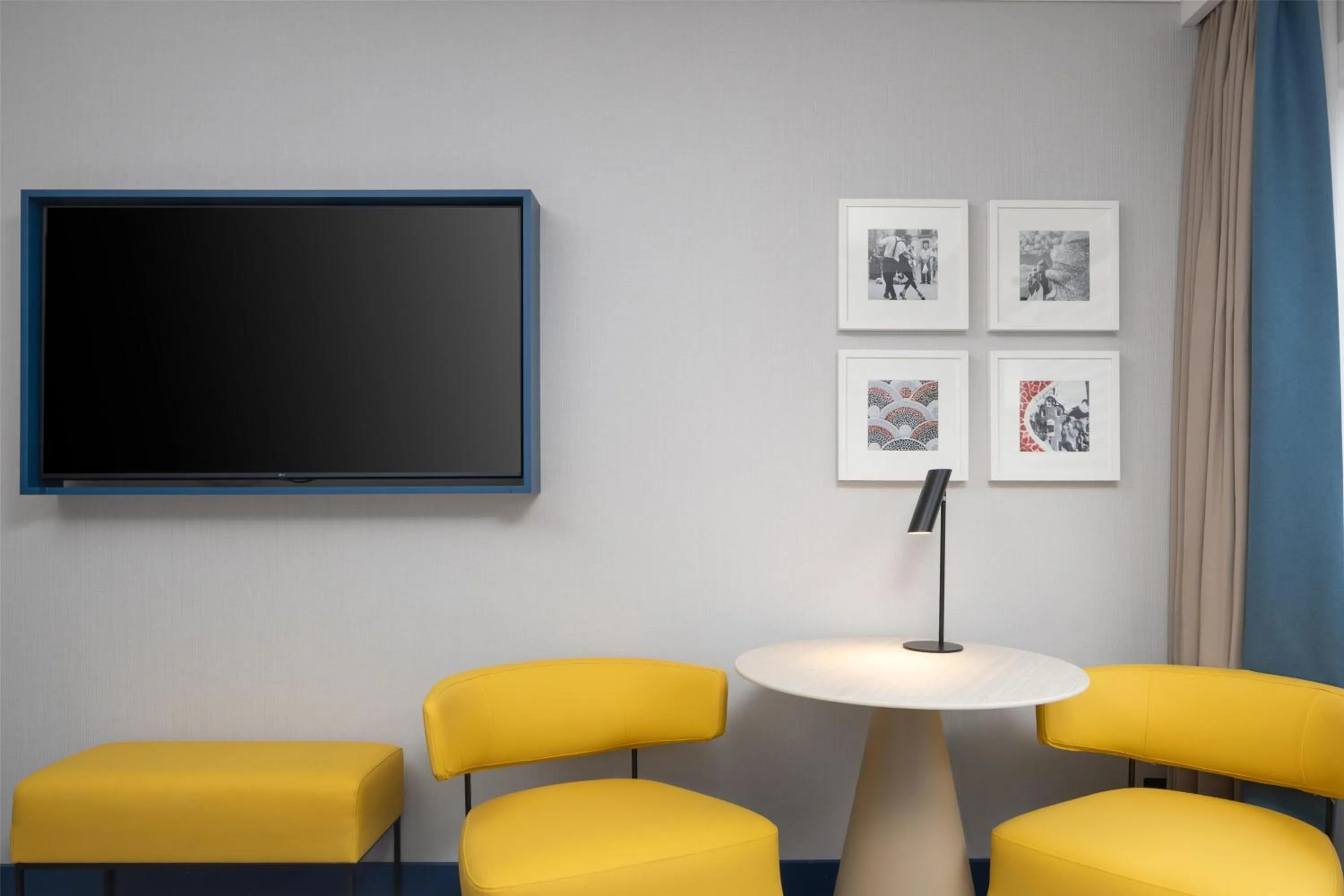 Living room in Hilton Barcelona