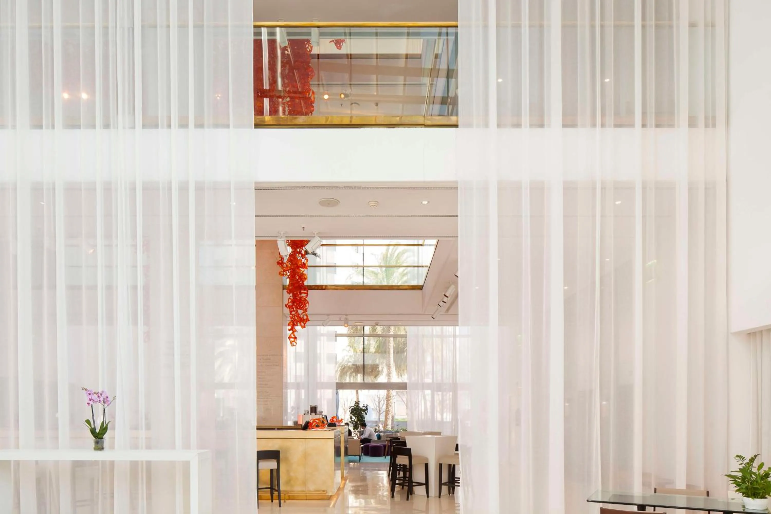 Lobby or reception in Hilton Barcelona