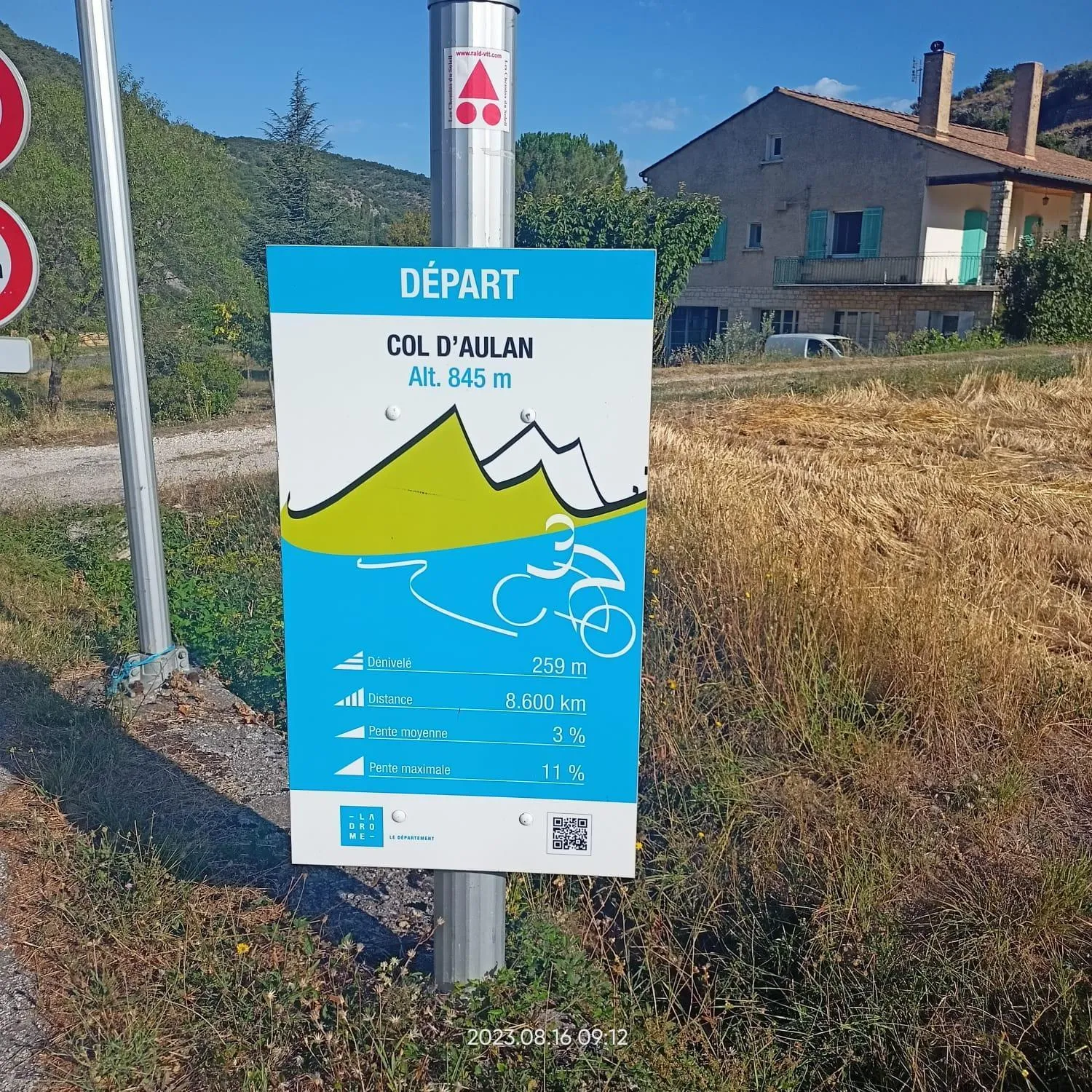 Nearby landmark in Olydea Montbrun-les-Bains