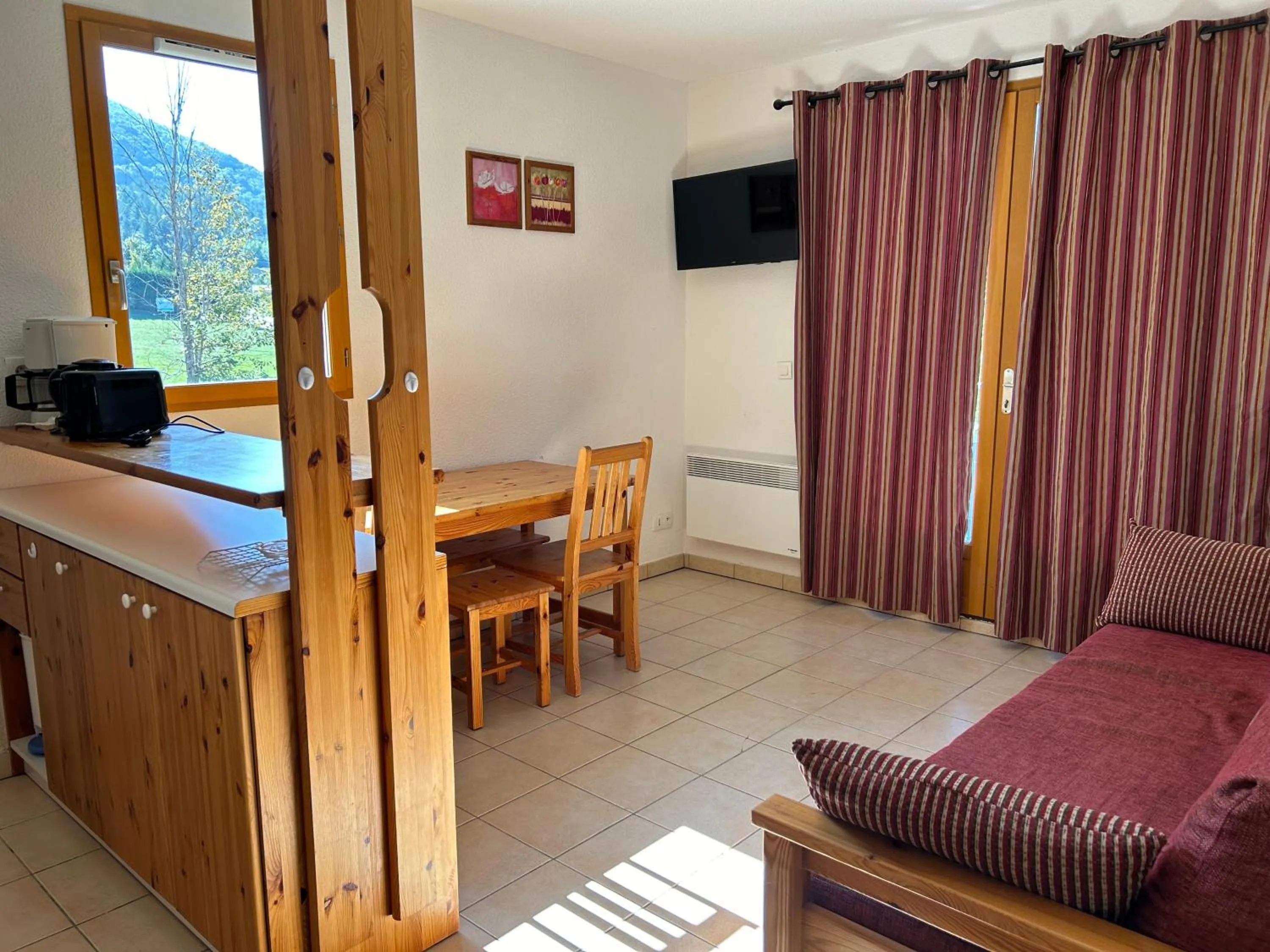 Living room in Olydea Montbrun-les-Bains