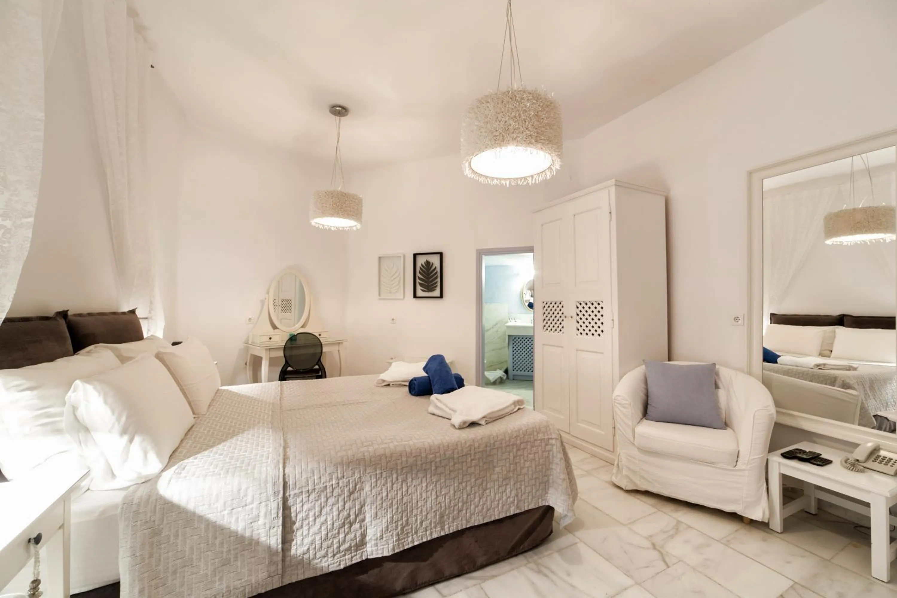 Photo of the whole room, Bed in Armeni Village