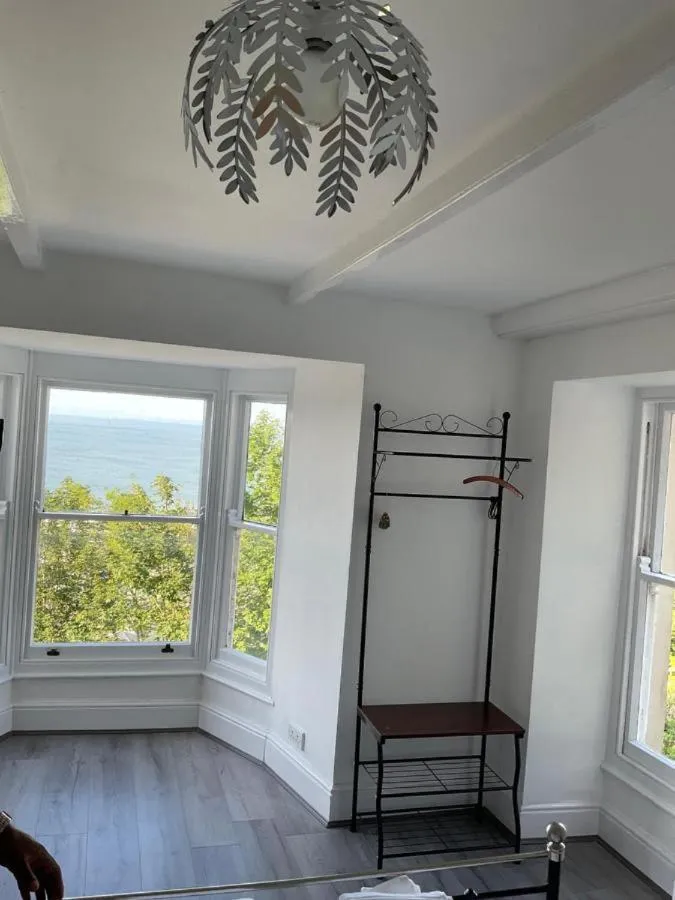 Woodlands Bellevue Bed & Breakfast