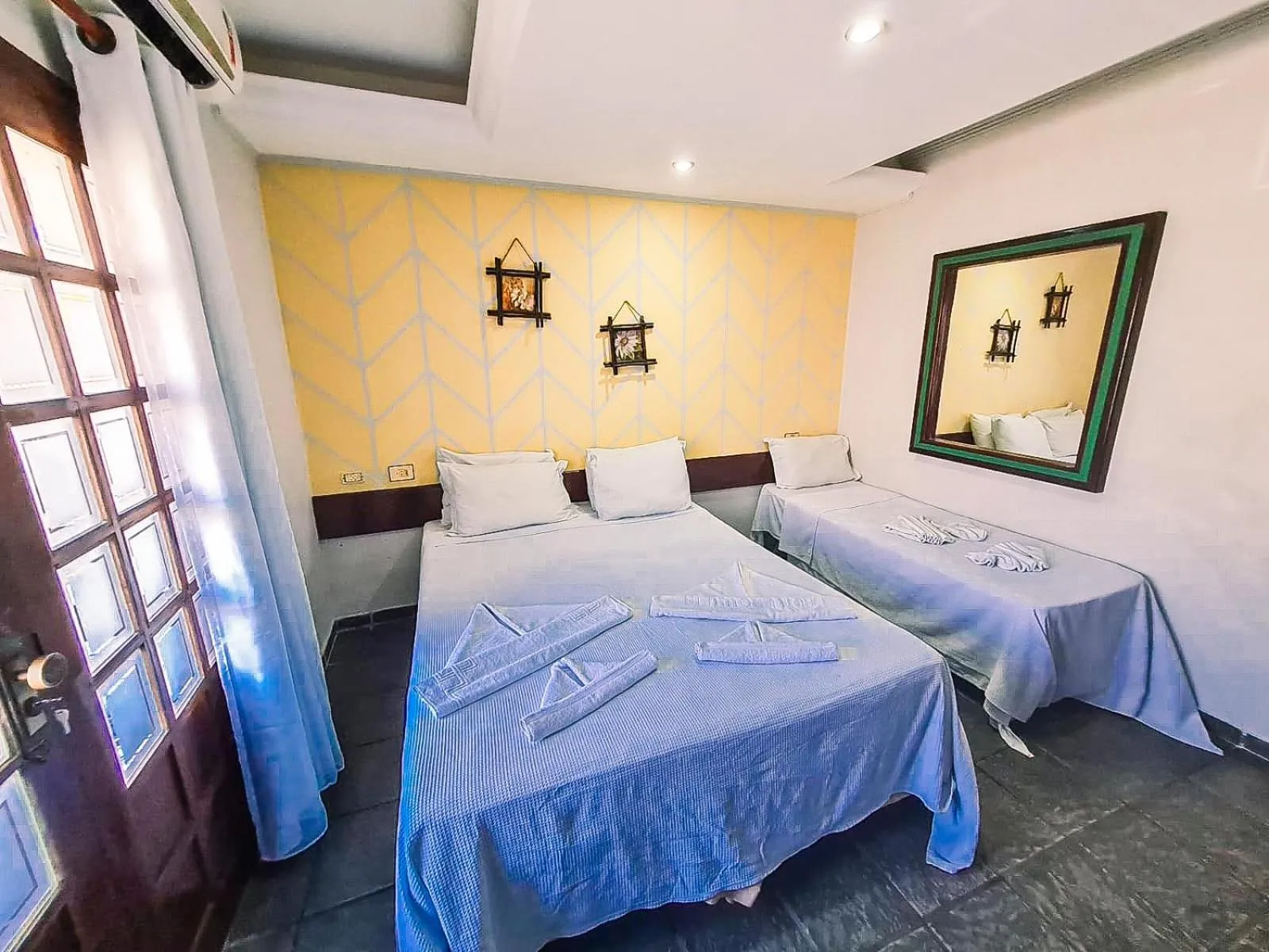 Bedroom, Bed in Hotel Pousada Mahon Mar