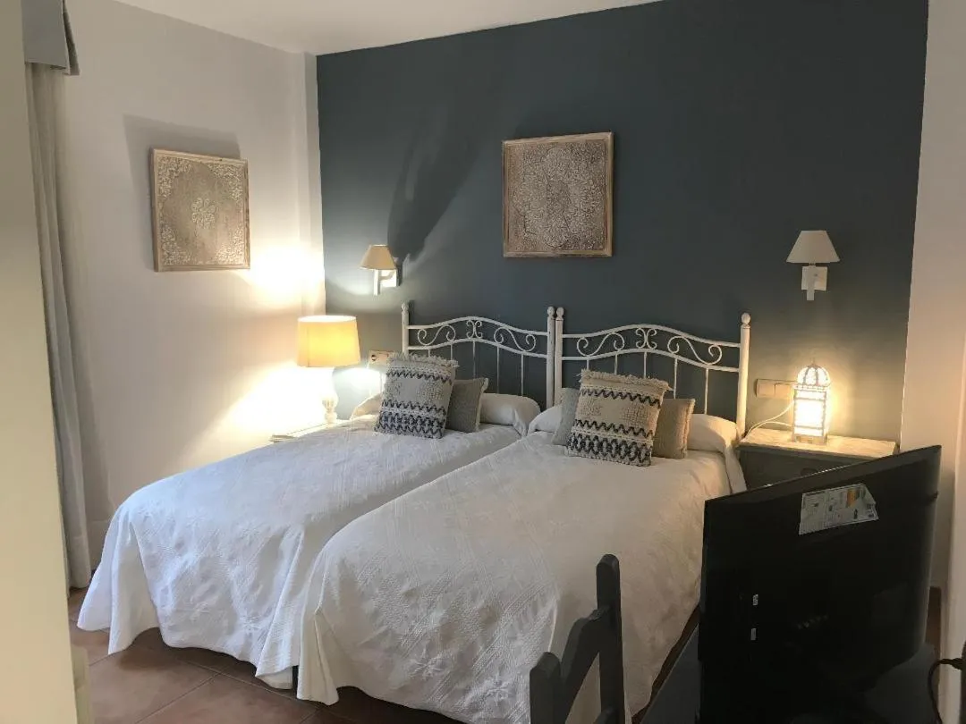 Photo of the whole room in Hotel Macavi Playa