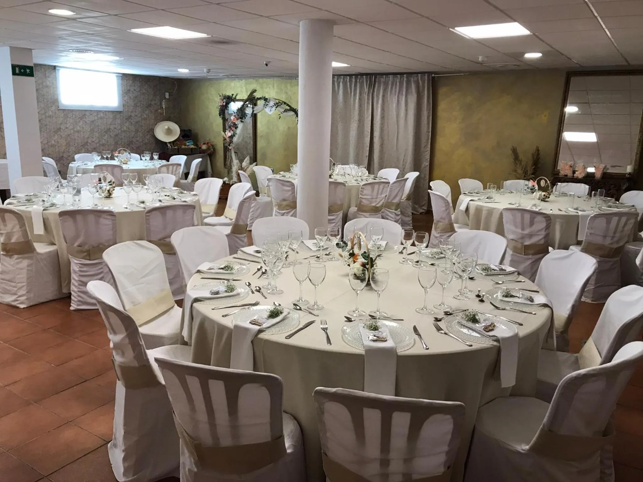 Restaurant/places to eat in Hotel Macavi Playa