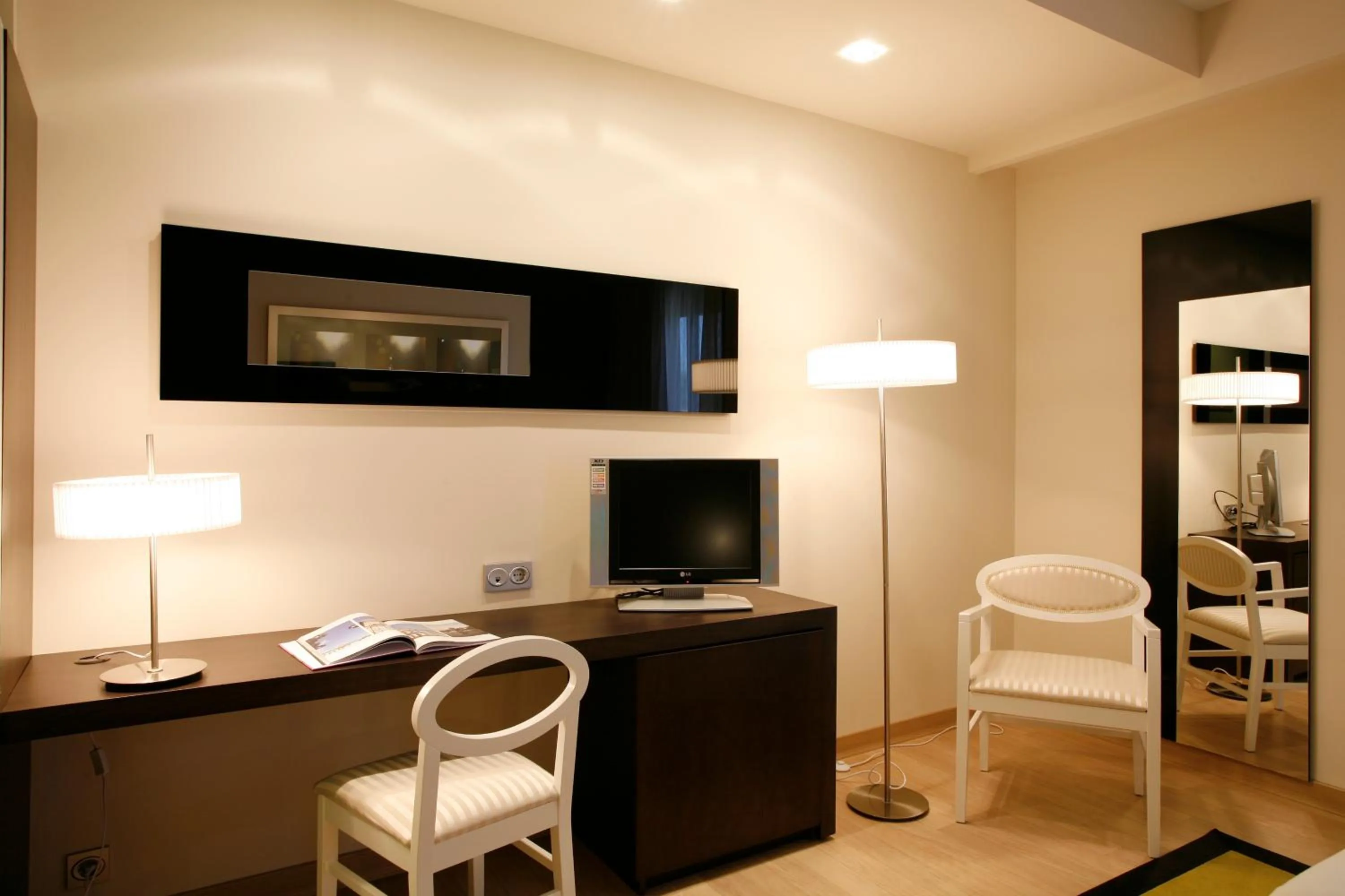 TV and multimedia in Hotel Bienestar Moaña