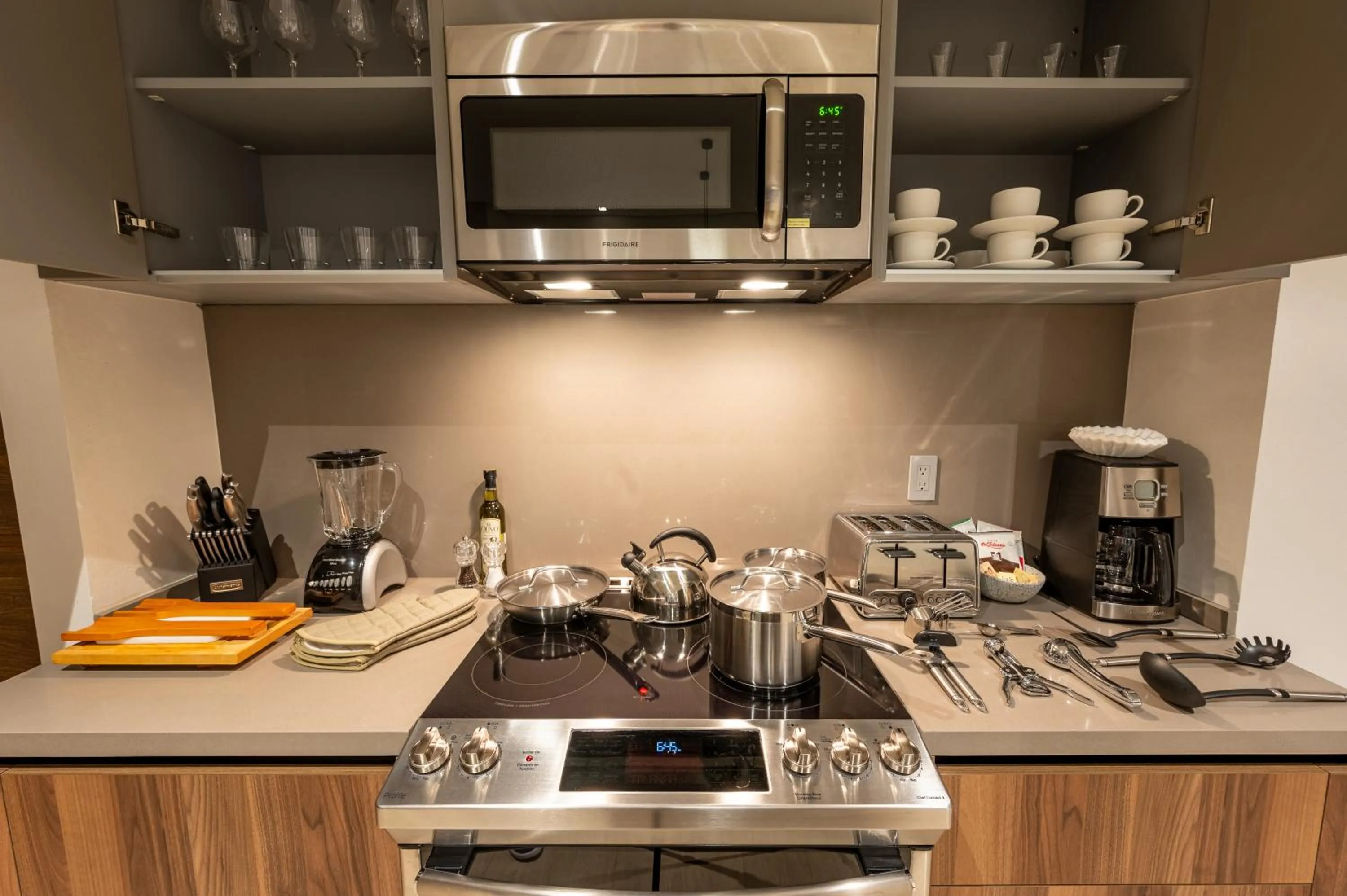 Kitchen or kitchenette in Paraiso Residences Marina Cabo by Capitalia