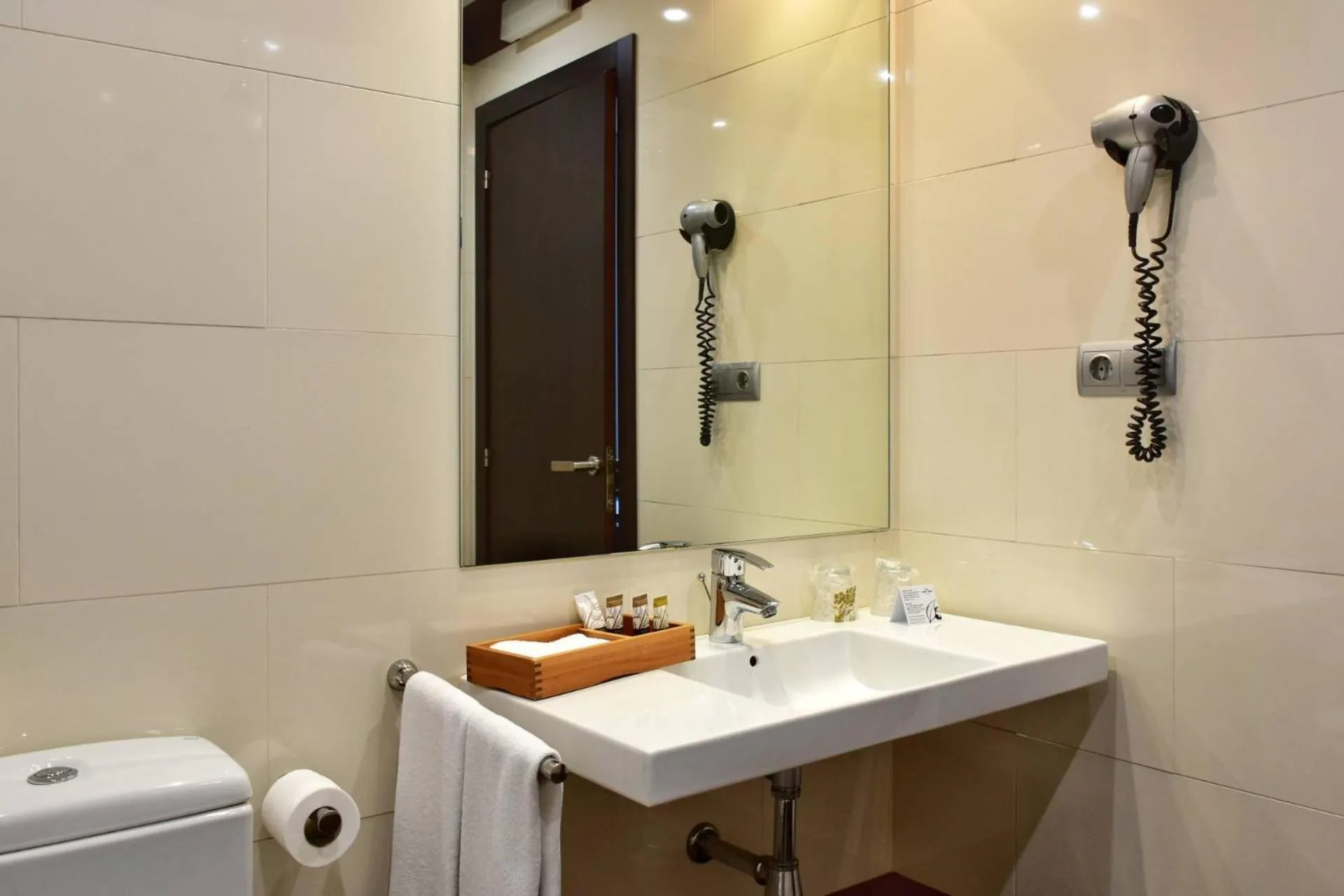 Bathroom in Hotel Alda Carril