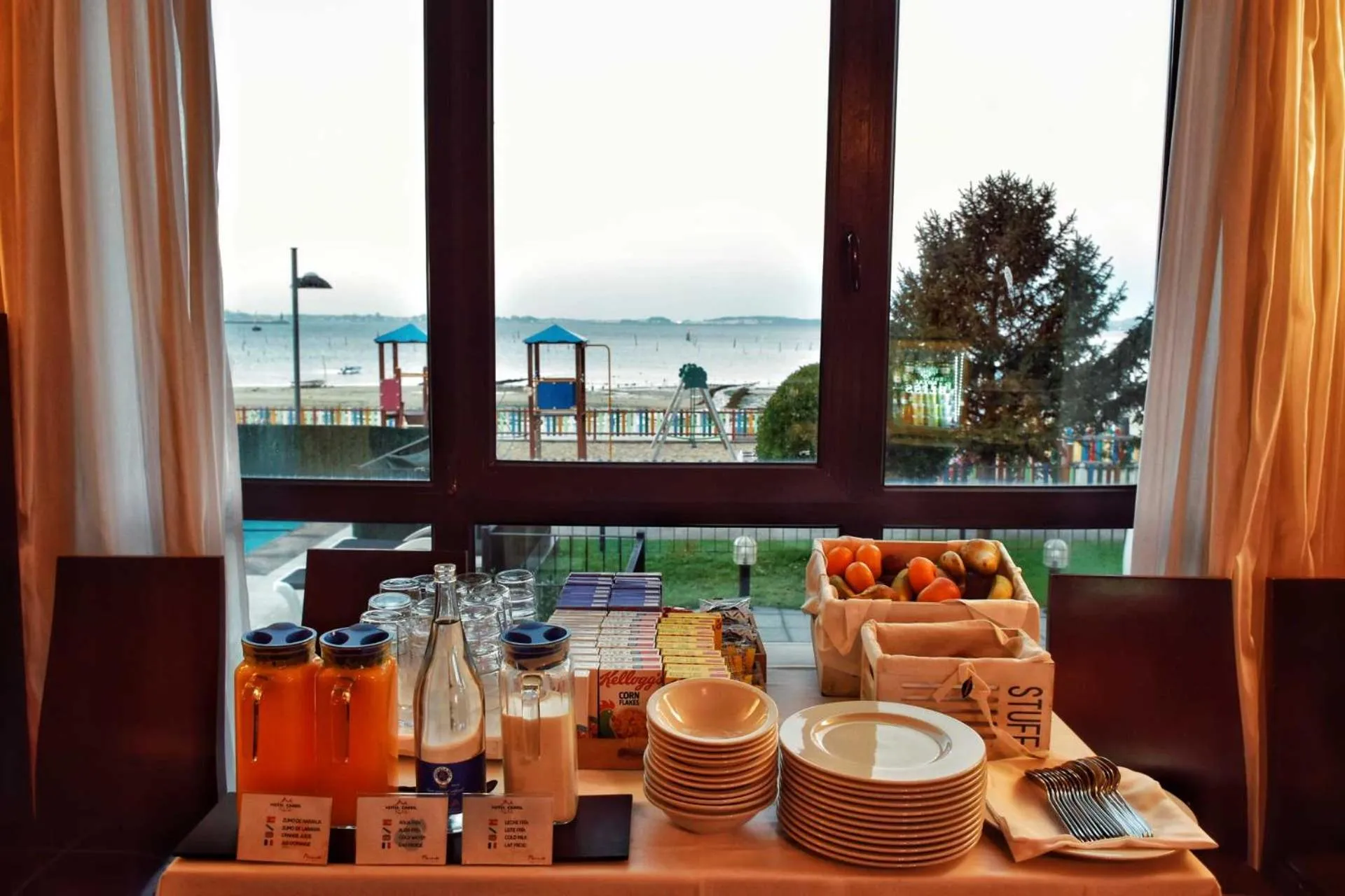 Food and drinks in Hotel Alda Carril