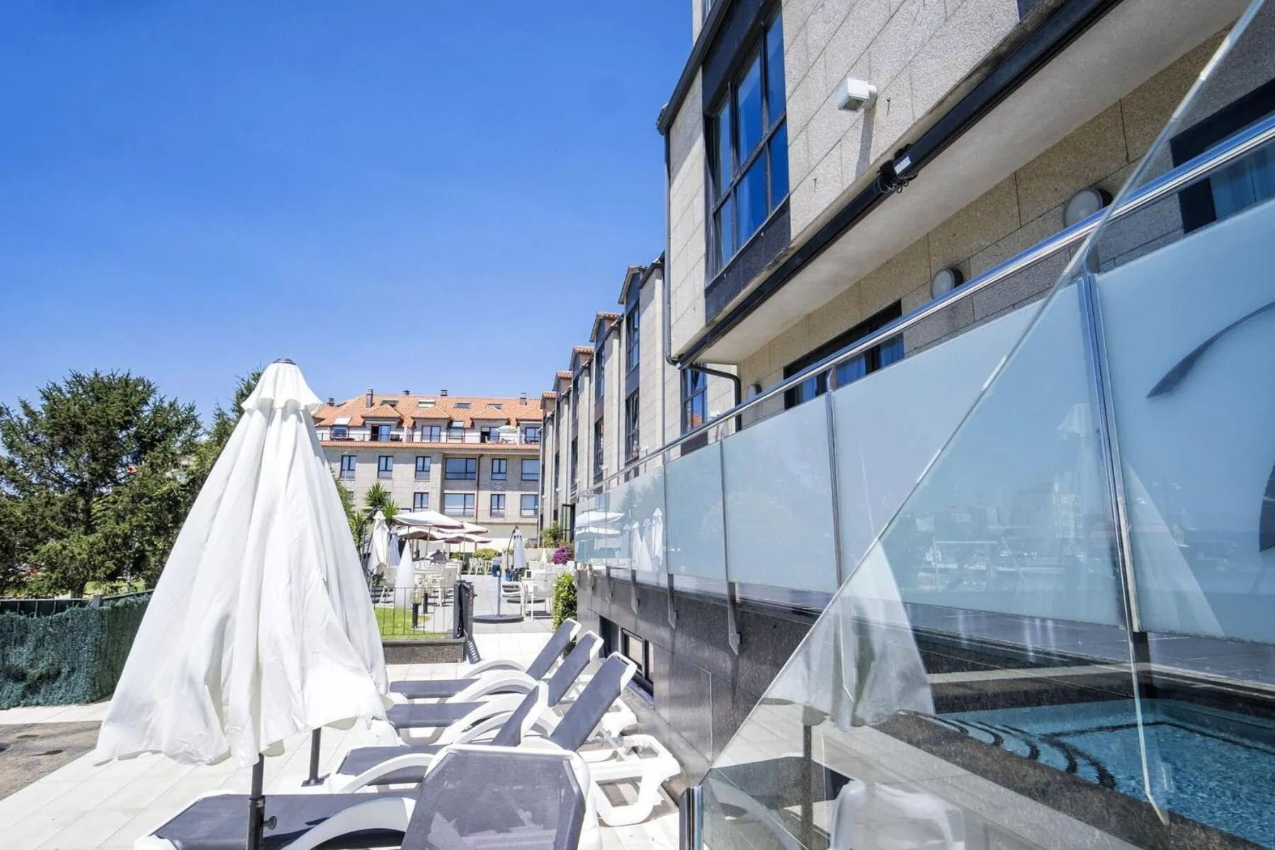 sunbed in Hotel Alda Carril