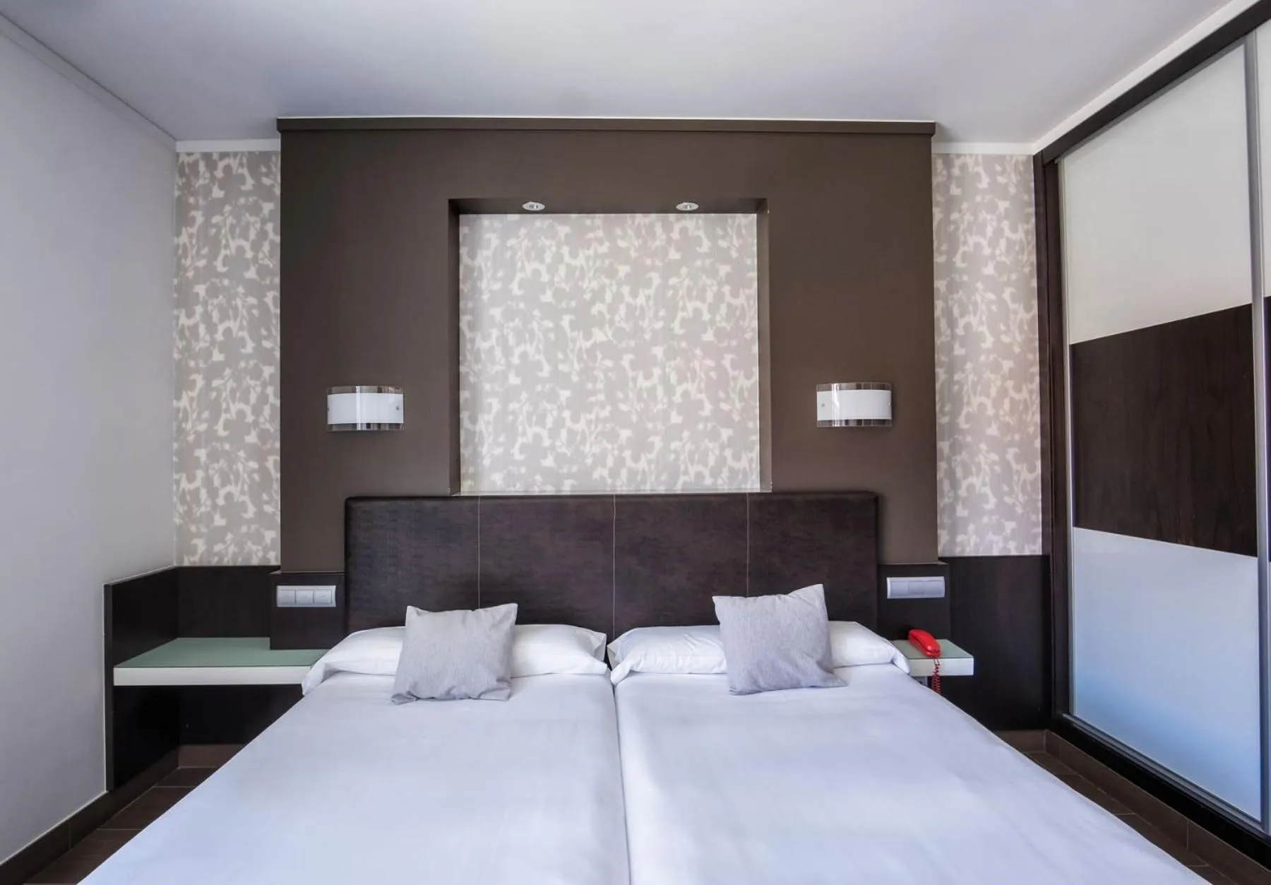 Bedroom, Bed in Hotel Alda Carril