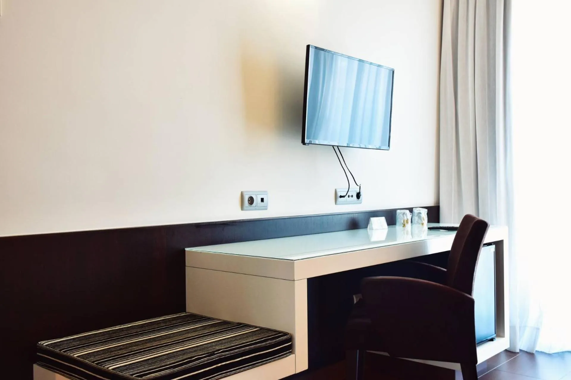 TV and multimedia in Hotel Alda Carril