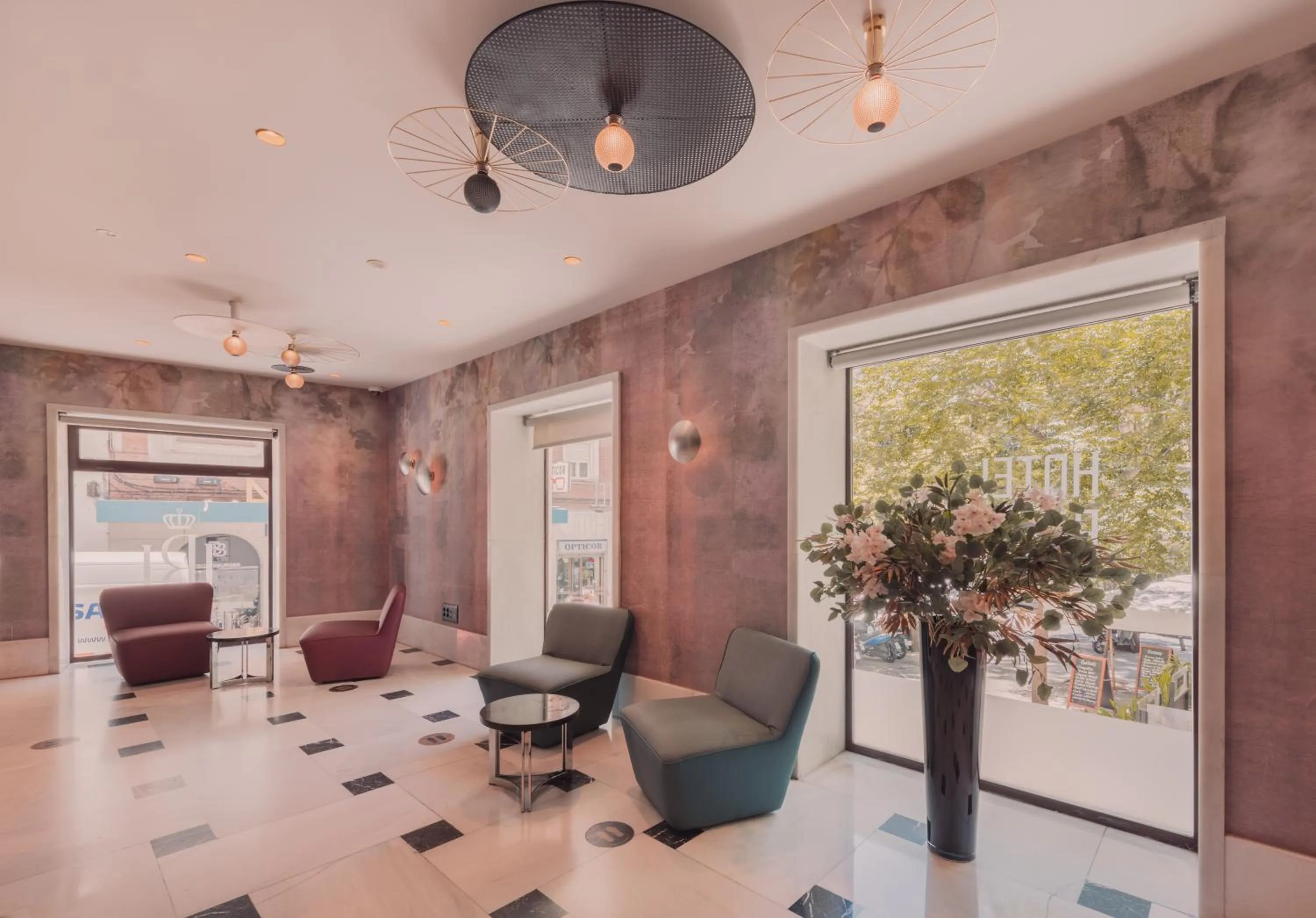 Seating area in Regente Hotel