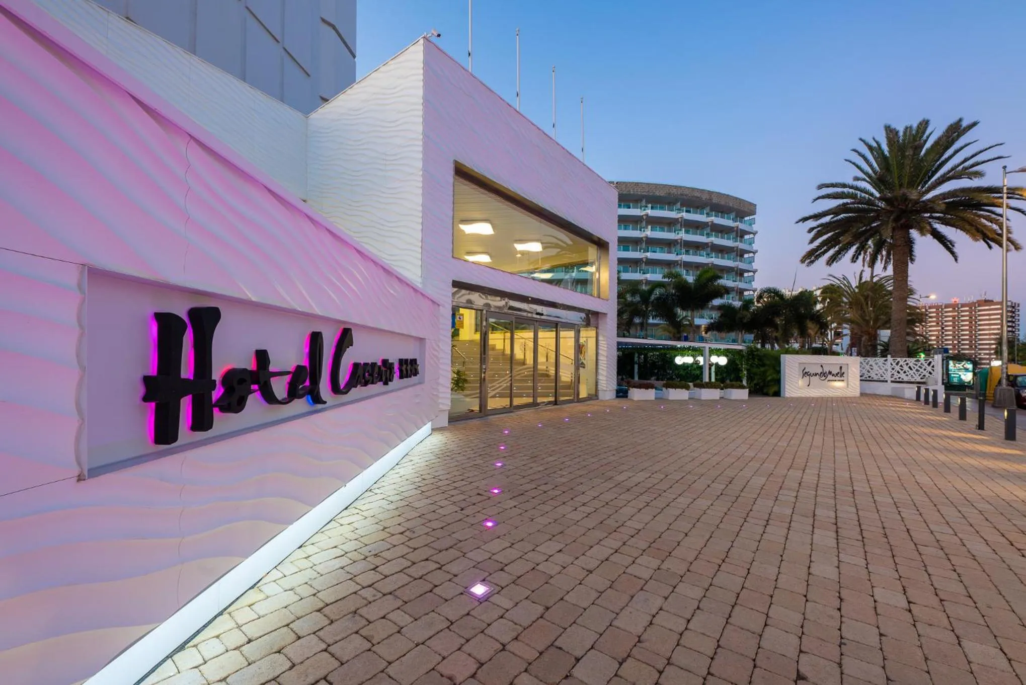 Facade/entrance in Hotel Caserio