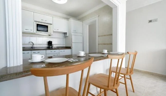 Kitchen or kitchenette in Labranda Los Cocoteros