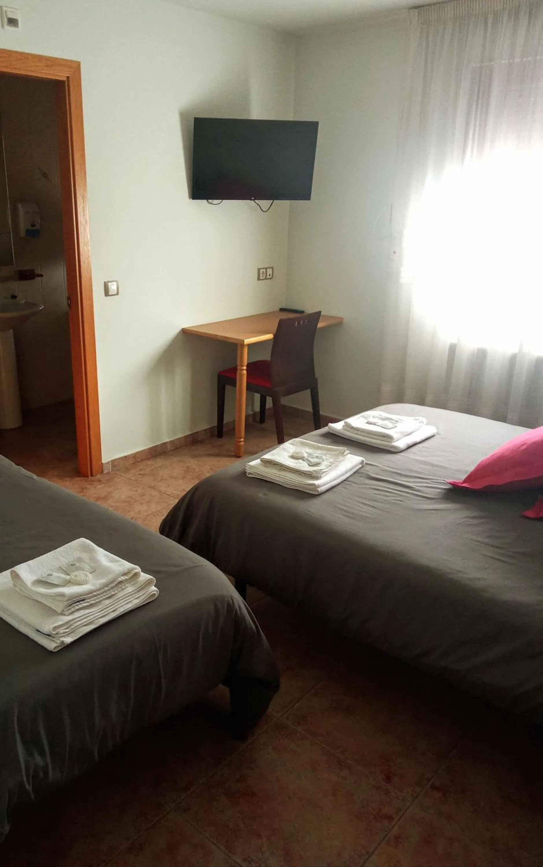 Bed in H&G LOZOYUELA