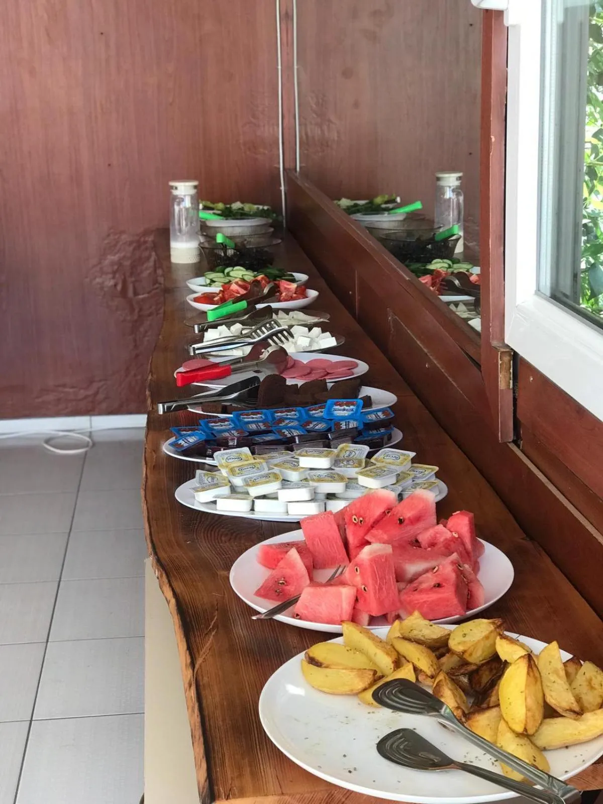 Breakfast in London House Hotel