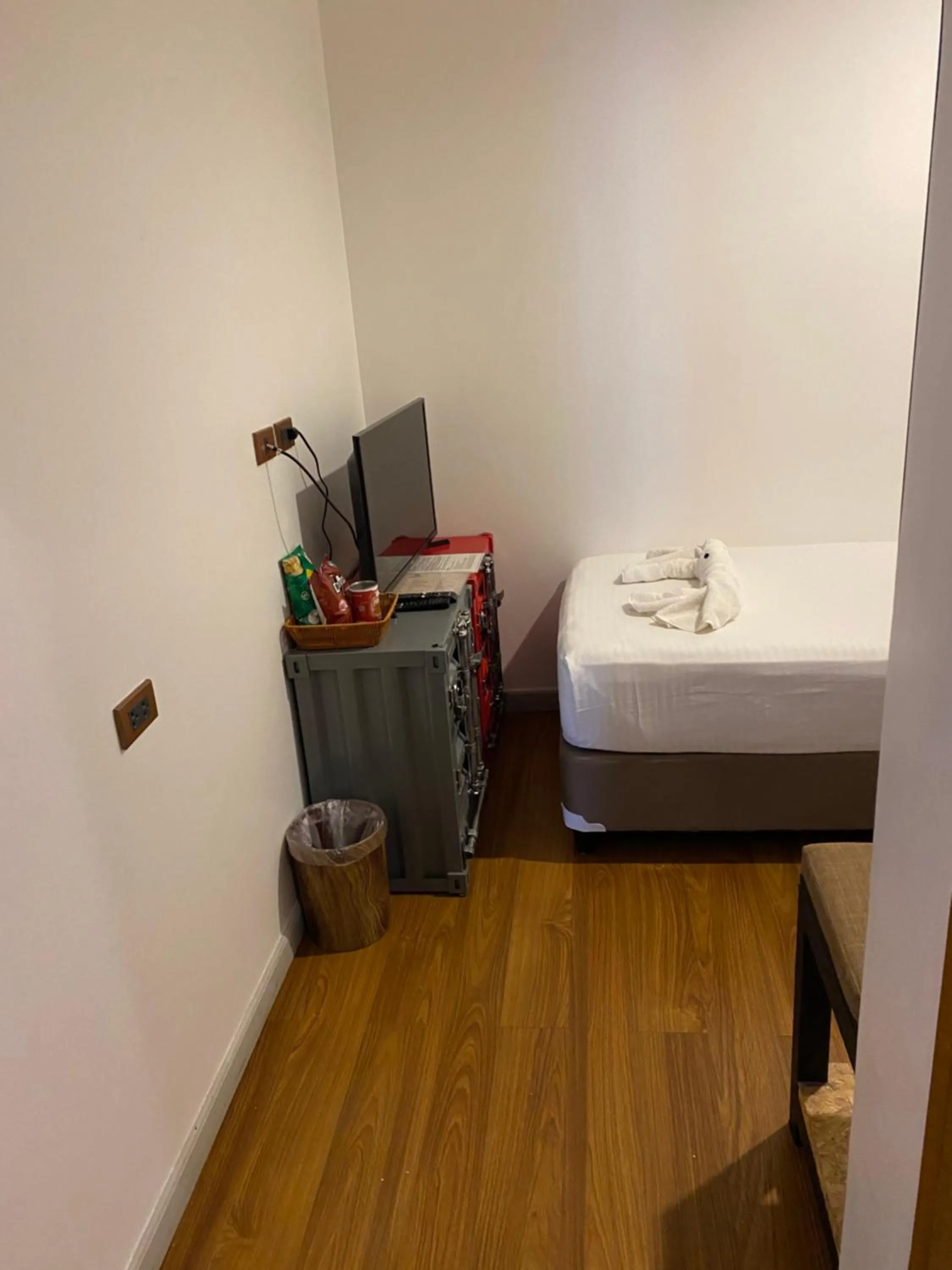 Bed in Lighthouse Point Hotel