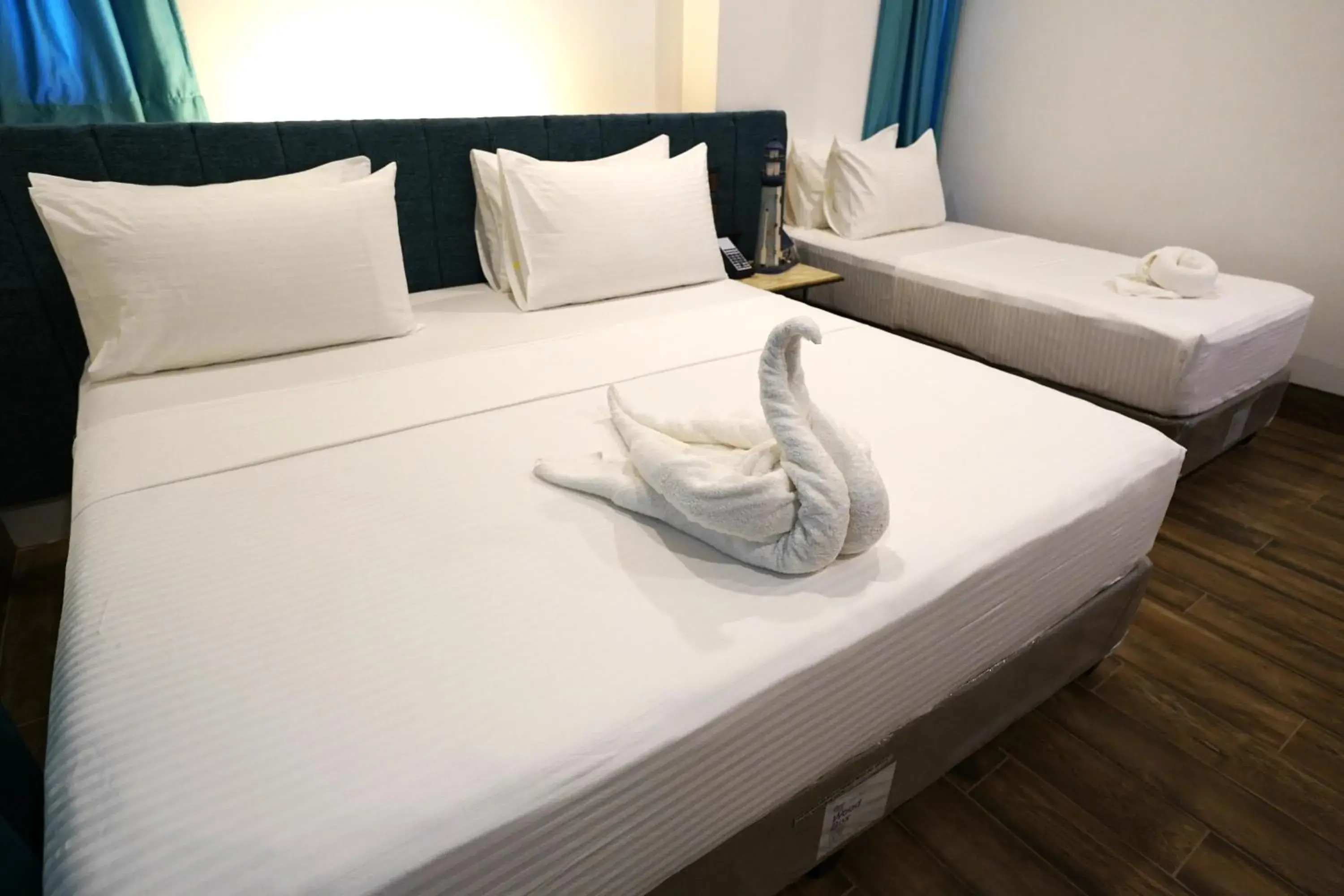 Family Room in Lighthouse Point Hotel Family Room in Lighthouse Point Hotel