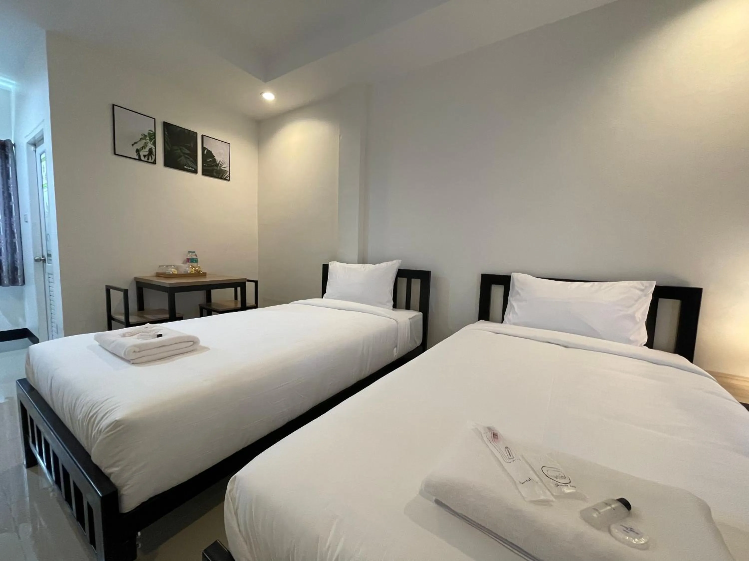 Bed in Ivory House Sriracha