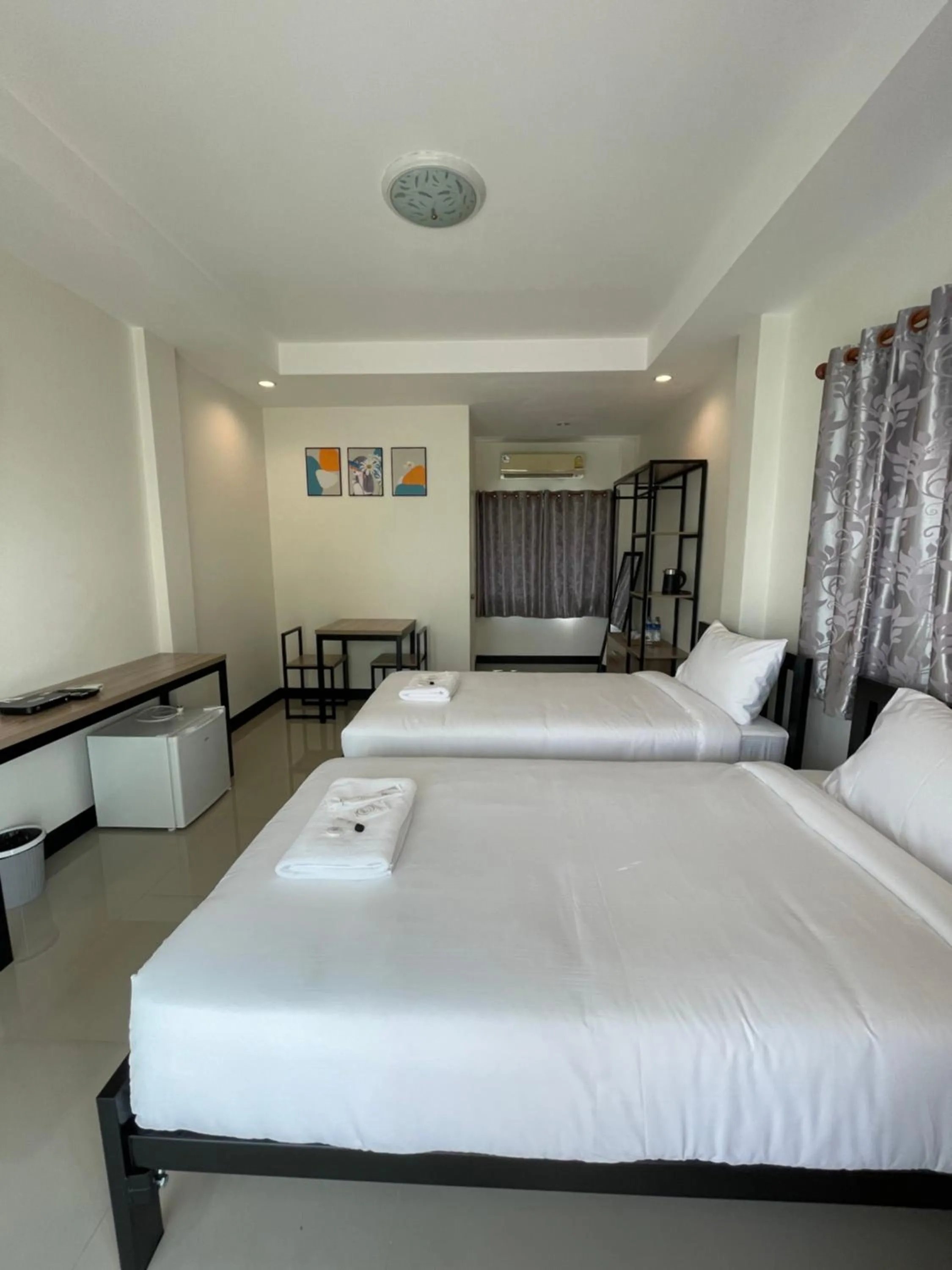 Bed in Ivory House Sriracha