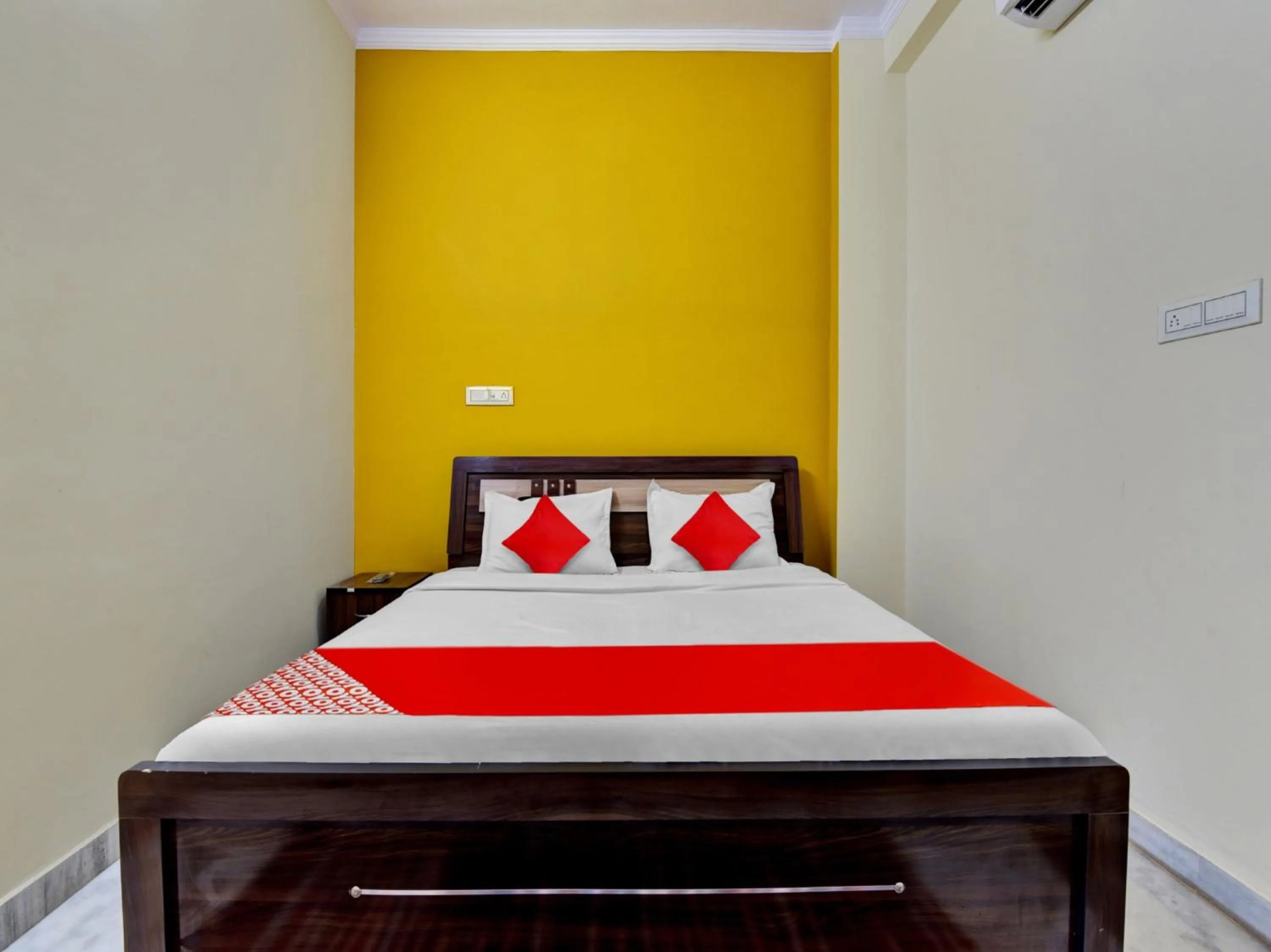 Bedroom in Hotel O Hastinapur Residency