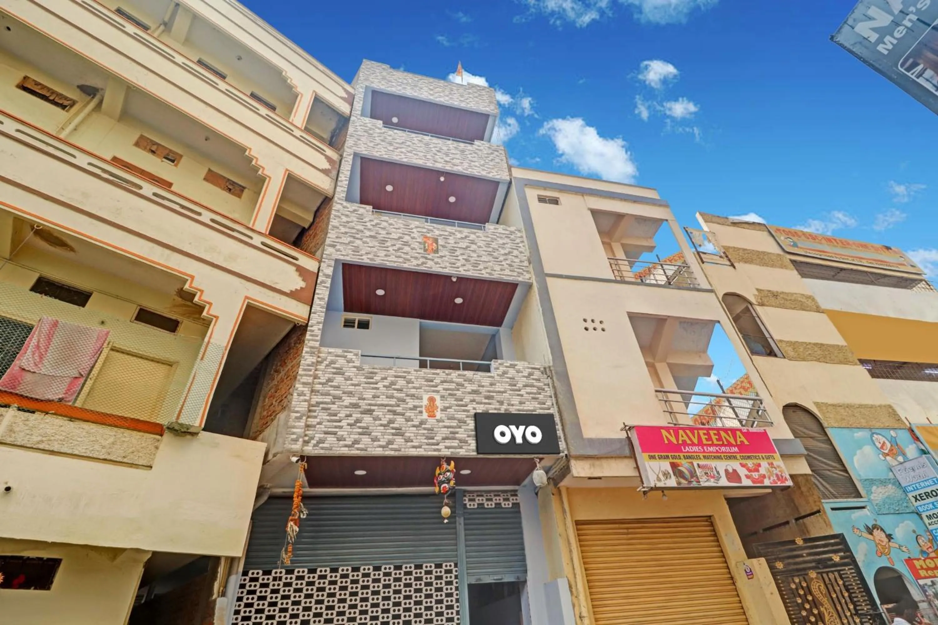 Facade/entrance in Hotel O RBS Square Langer Houz