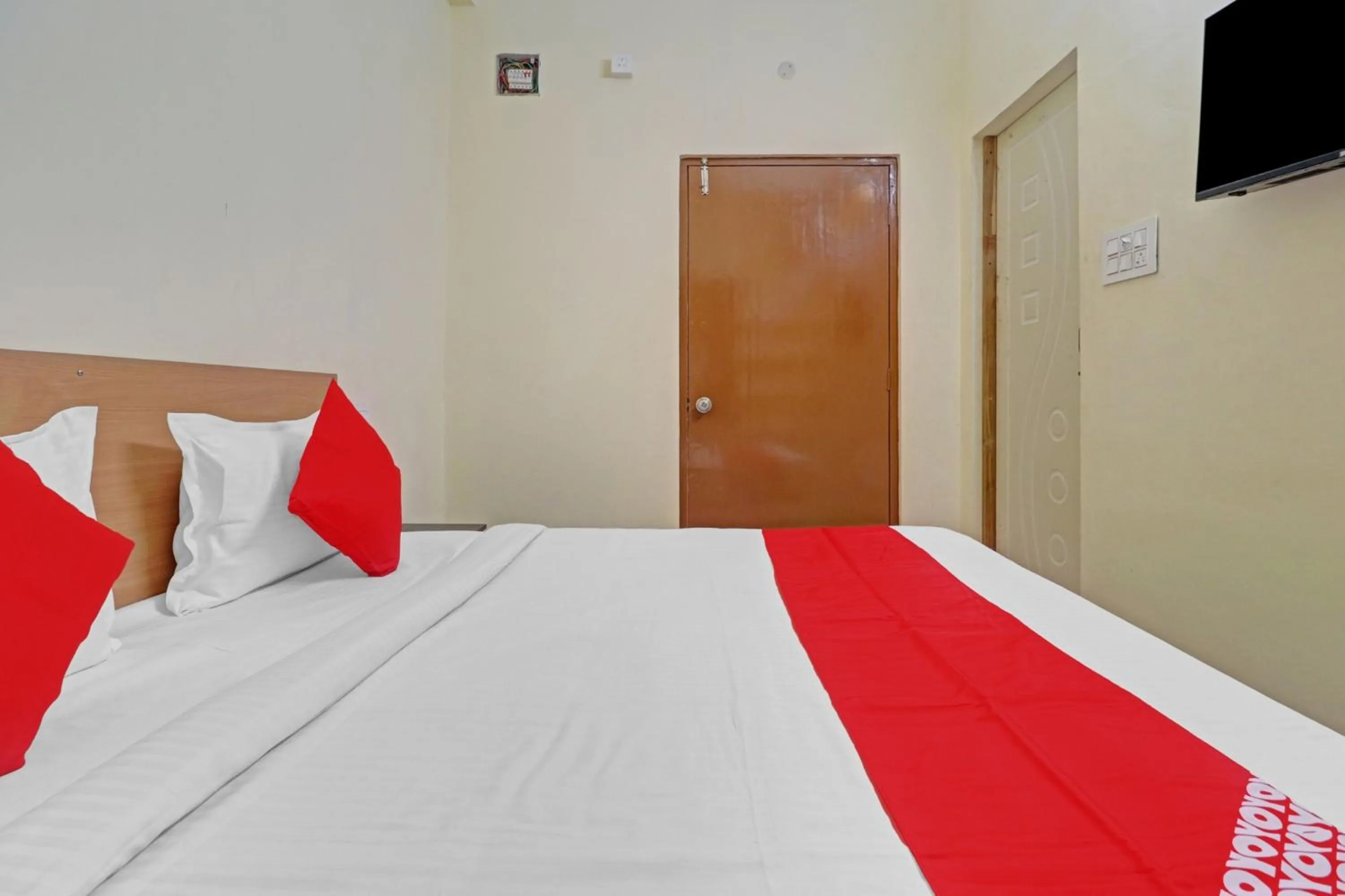 Bedroom, Bed in Hotel O RBS Square Langer Houz