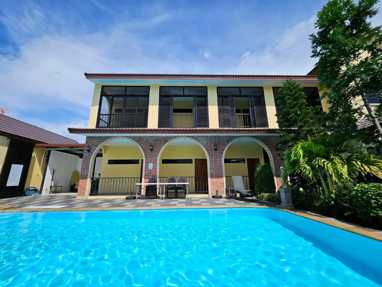 Swimming pool in CottagePine Rayong Resort&Cafe
