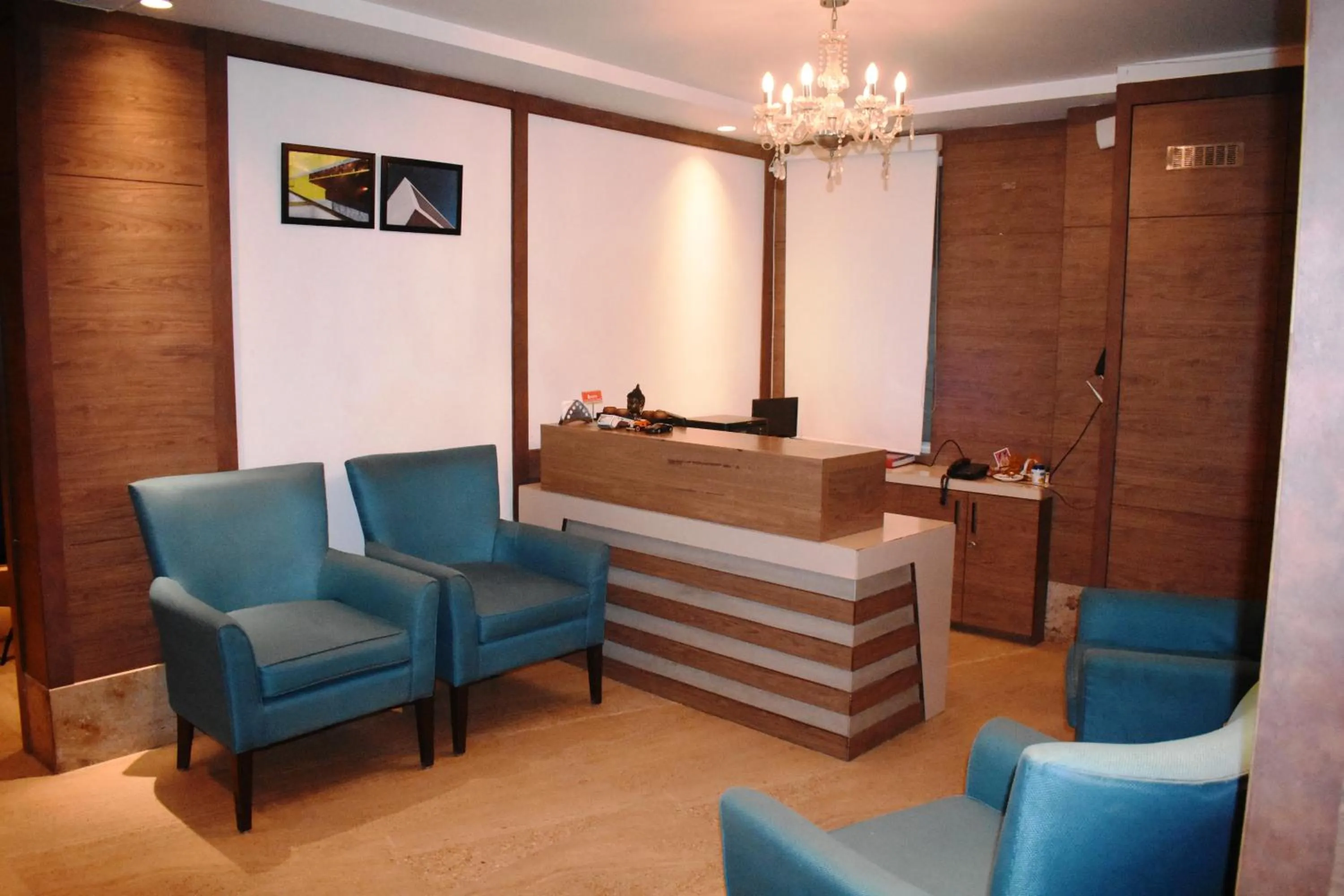 Lobby or reception, Lobby/Reception in Lemonwood Suites by F9 Hotels - Trivoli Garden Chhatarpur