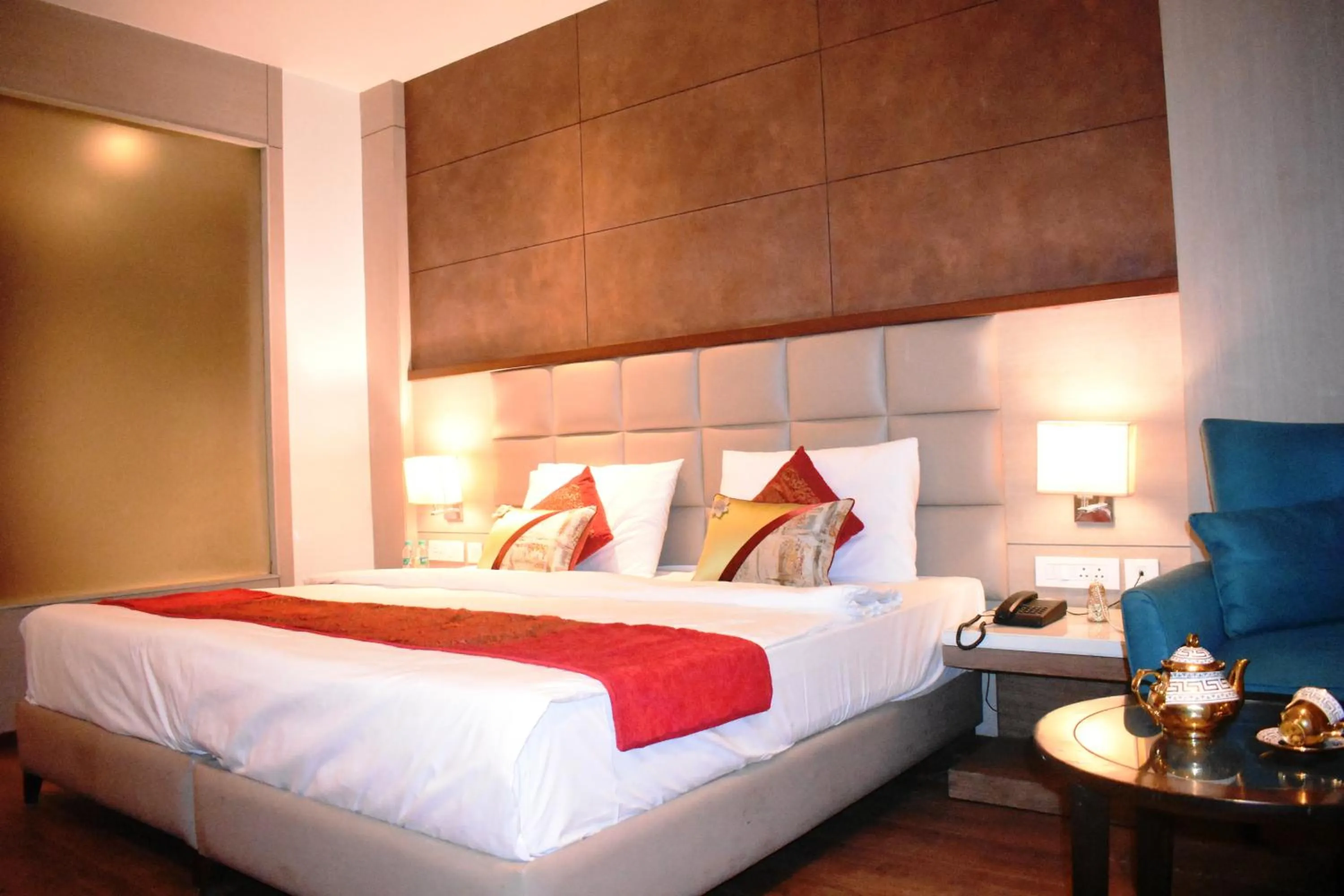 Bed in Lemonwood Suites by F9 Hotels - Trivoli Garden Chhatarpur