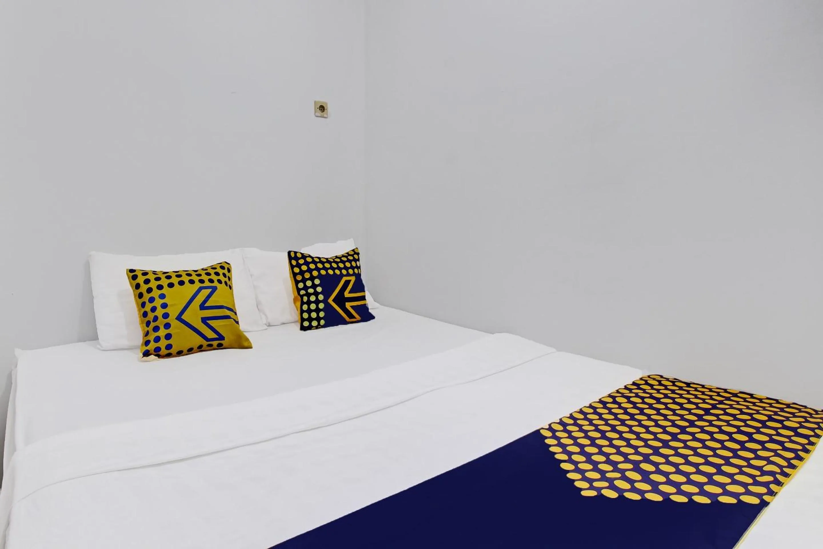 Bedroom, Bed in Hotel O Orchid Guest House