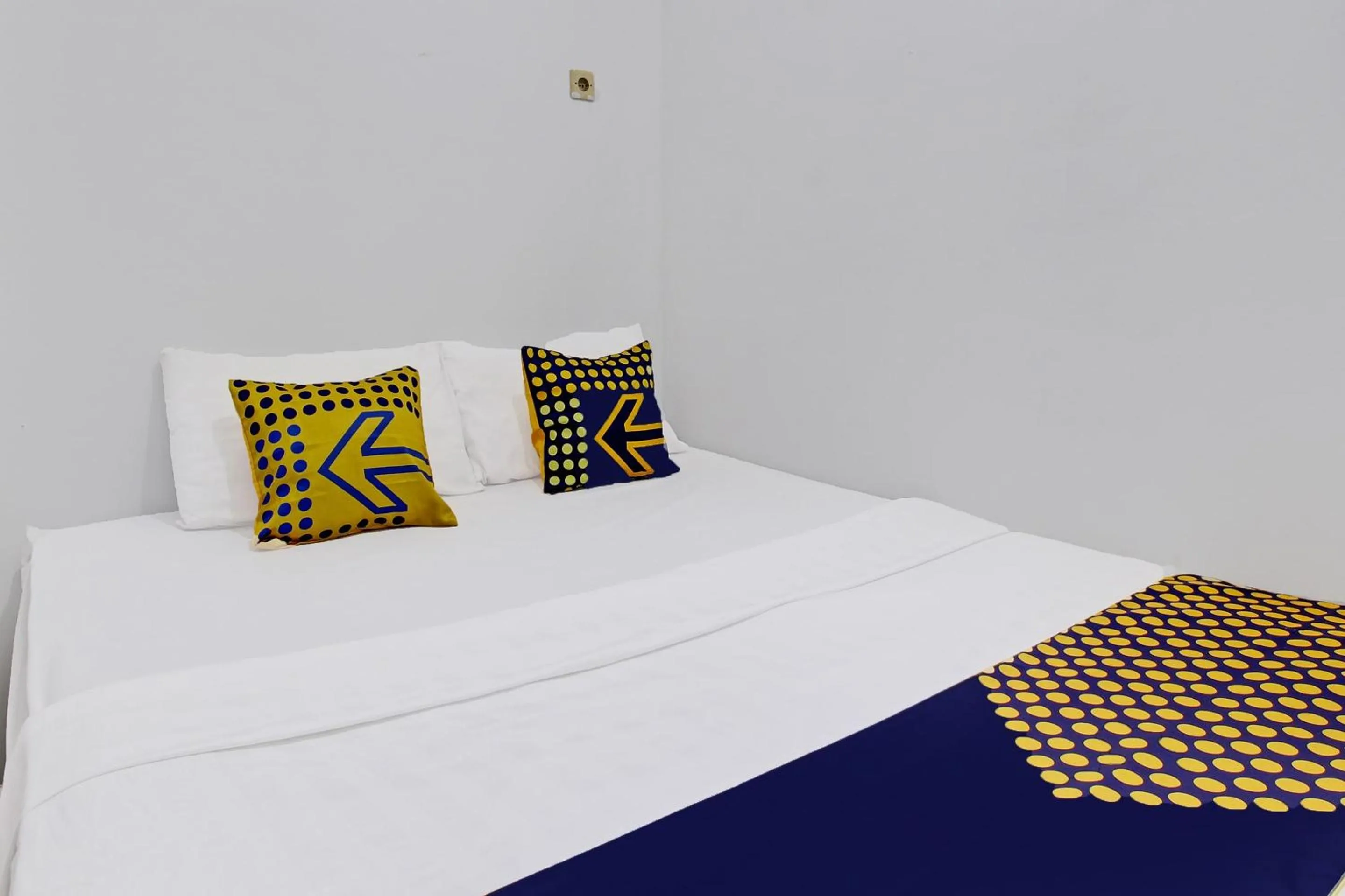 Bedroom, Bed in Hotel O Orchid Guest House