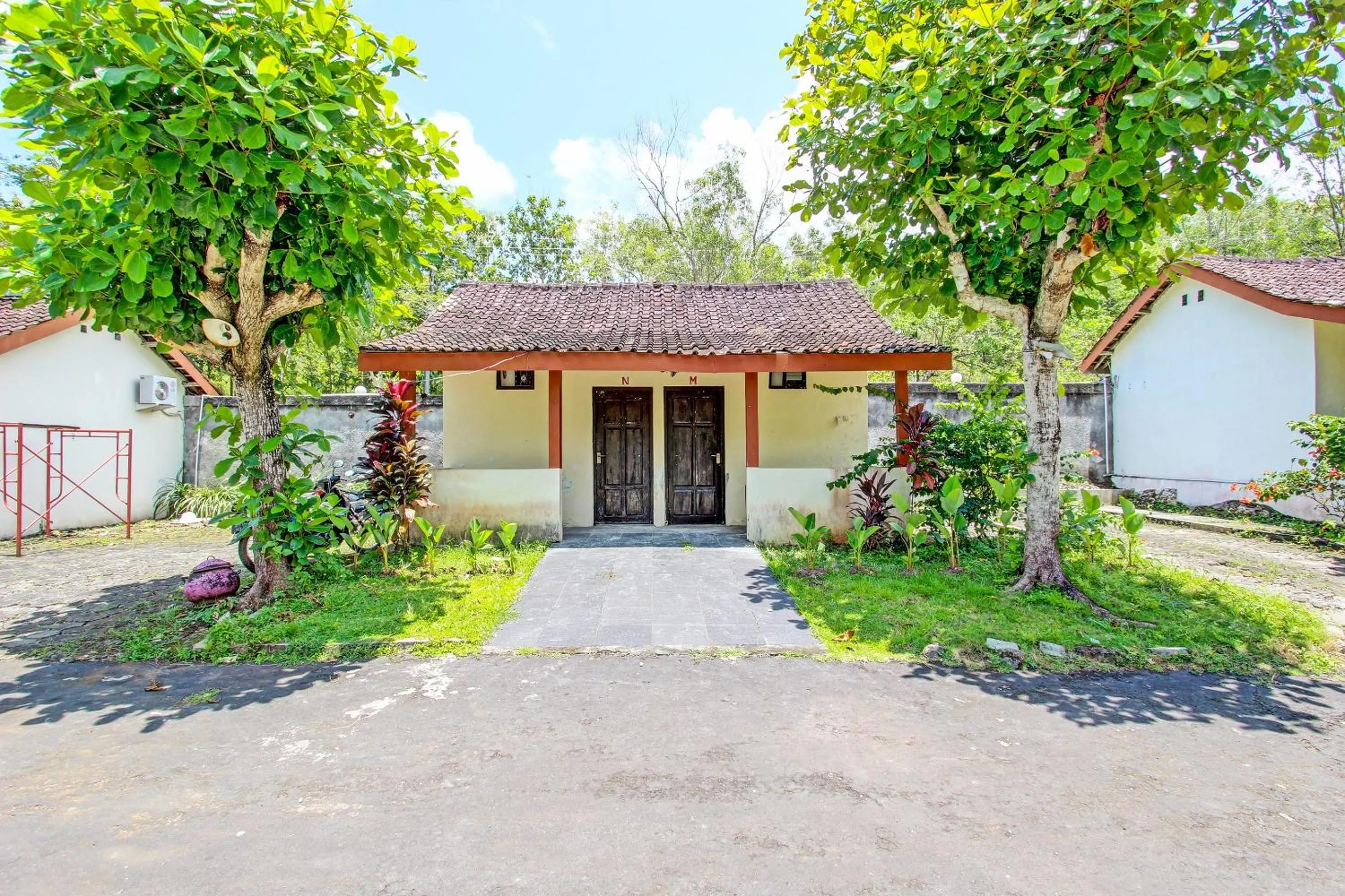 Facade/entrance in Hotel O Orchid Guest House
