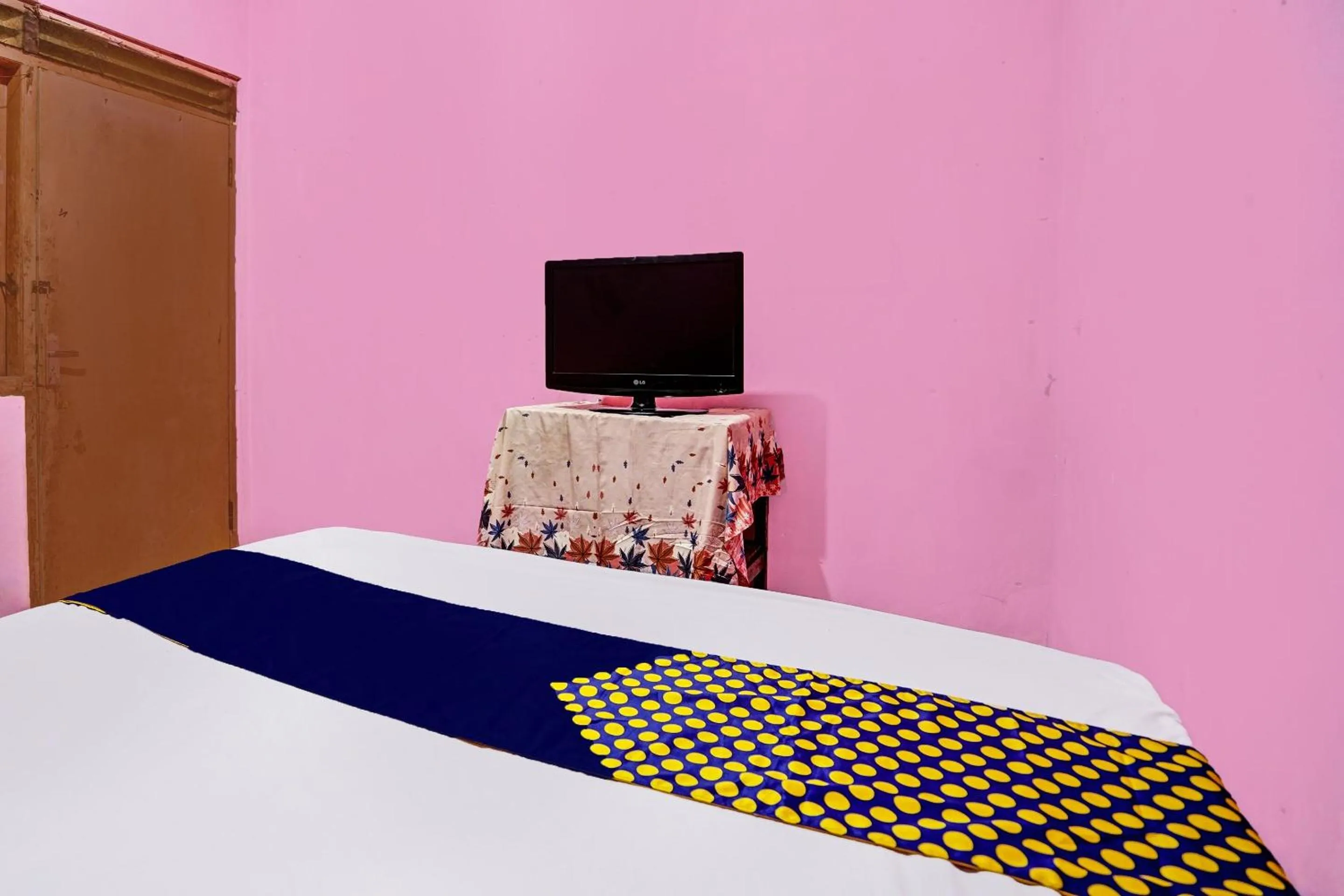 Bedroom, Bed in Hotel O Nurul Homestay Syariah