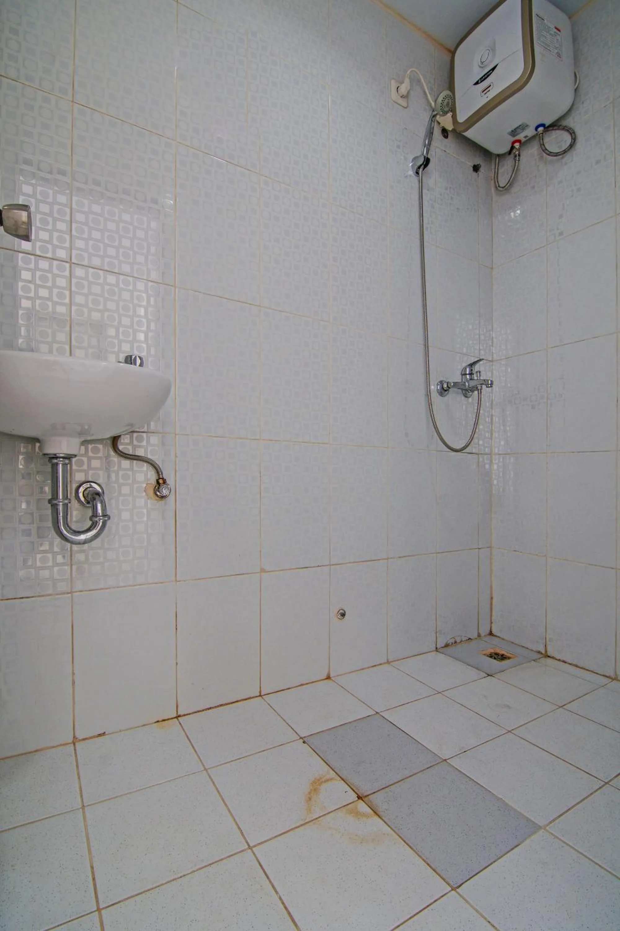 Bathroom in Hotel O Koala House