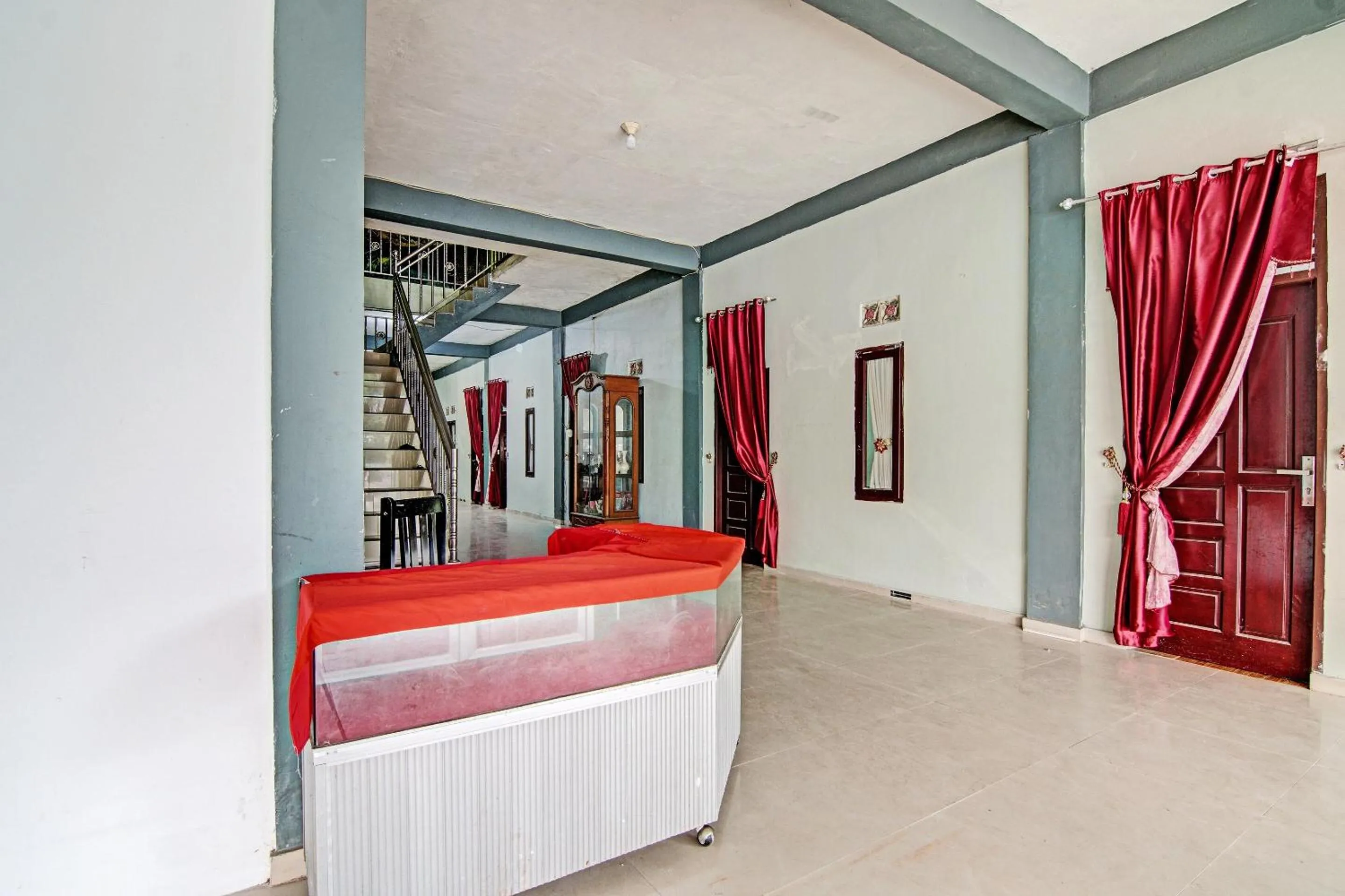 Lobby or reception, Bed in Hotel O Salsa Homestay Syariah Near Pondok Pesantren MUALLIMIN Muhammadiyah Bangkinang Kota