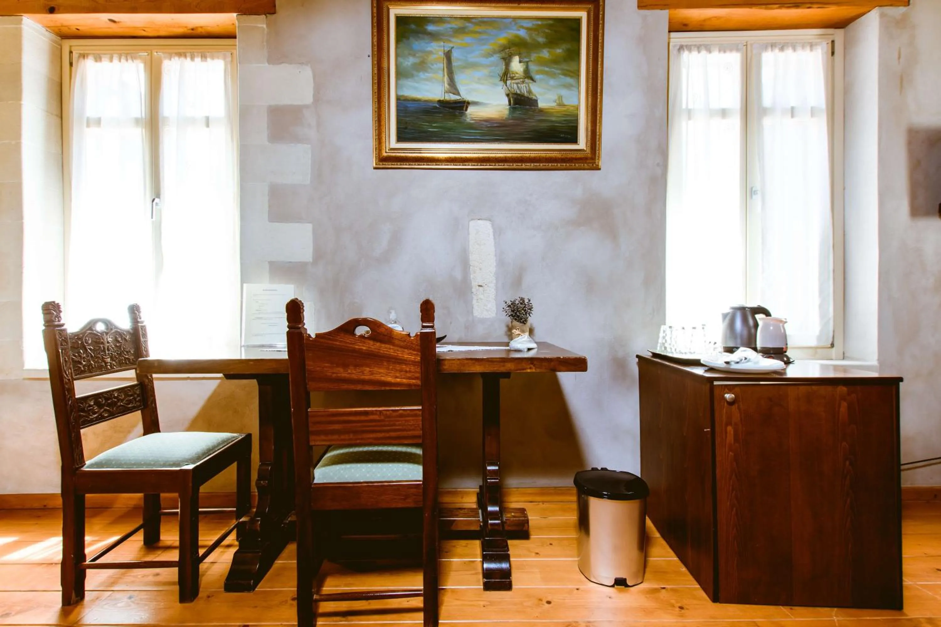 Dining area in Bozzali Deluxe Hotel