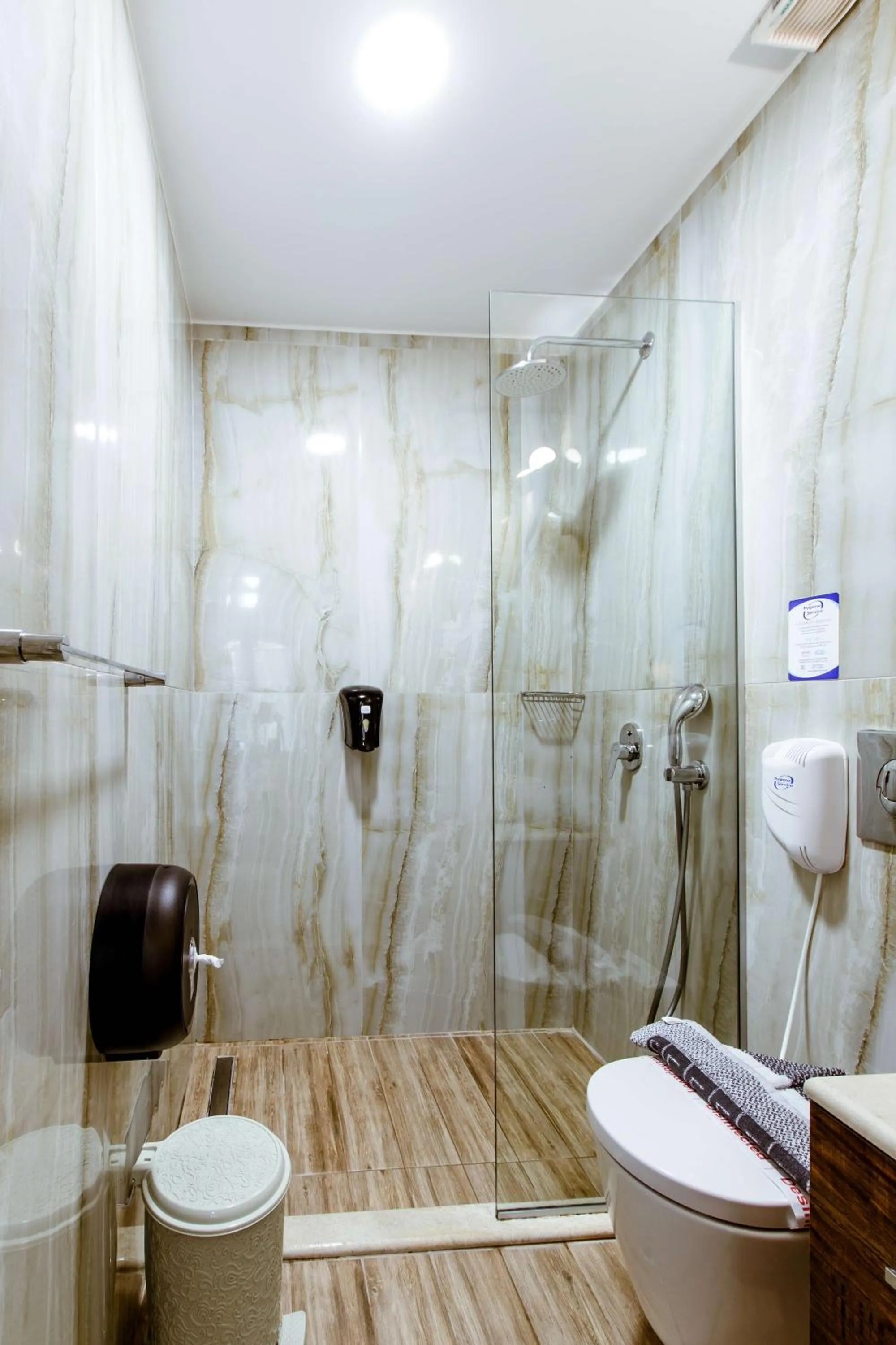 Bathroom in Bozzali Deluxe Hotel