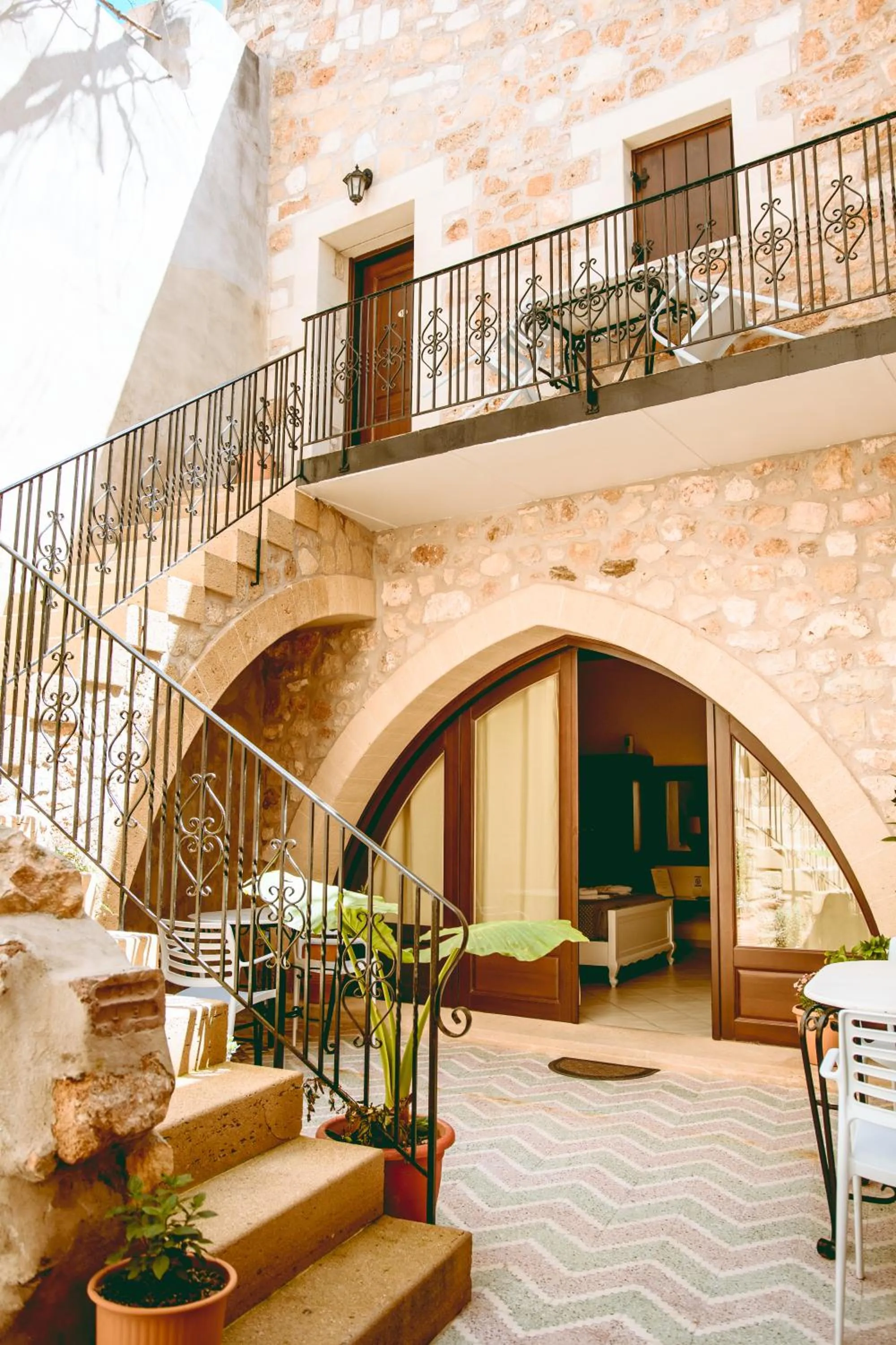 Patio in Bozzali Deluxe Hotel