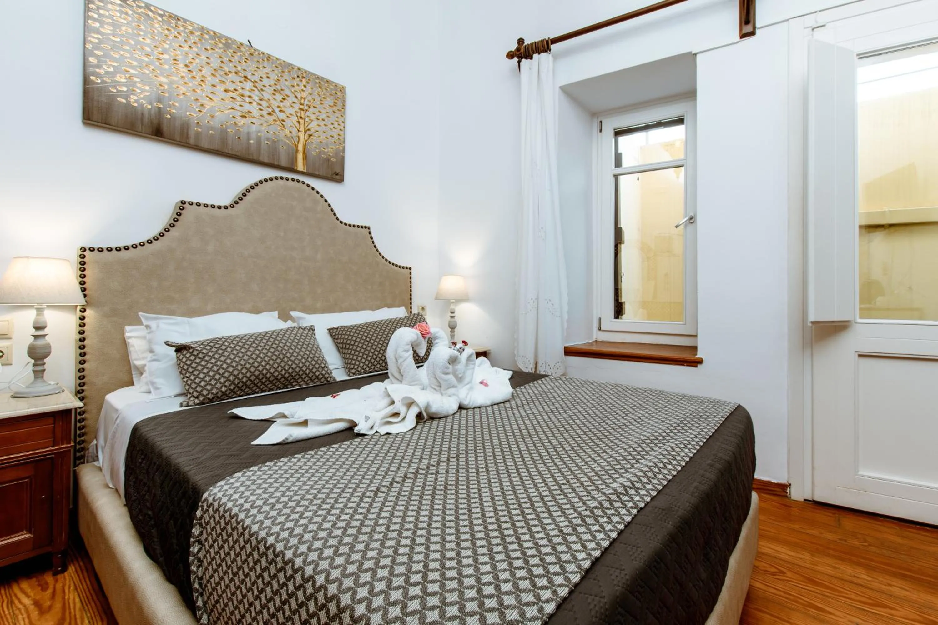 Photo of the whole room, Bed in Bozzali Deluxe Hotel